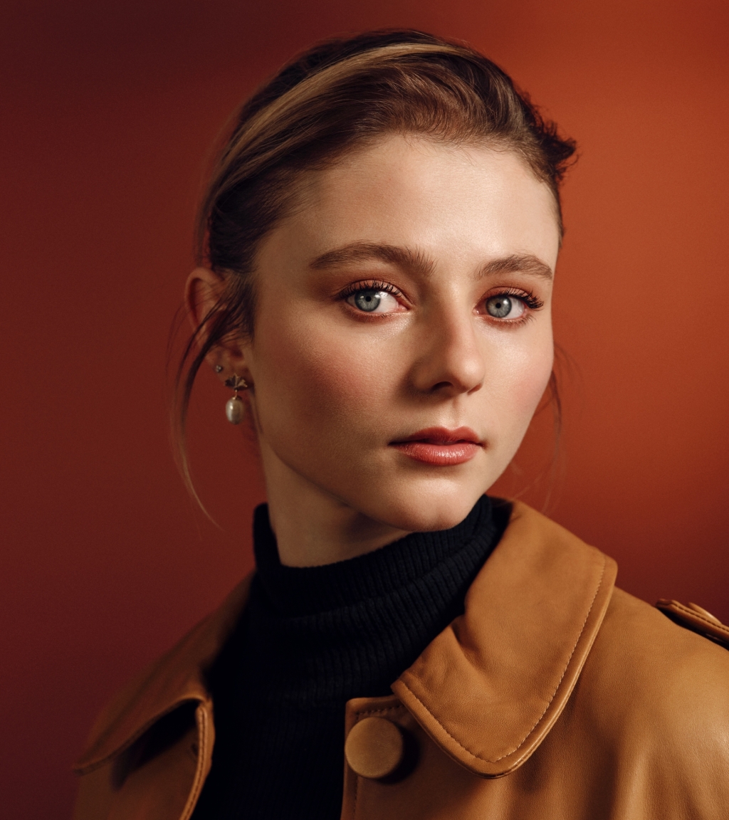 1024x1152 Resolution Actress Thomasin Mckenzie Photoshoot 2023 1024x1152 Resolution Wallpaper 