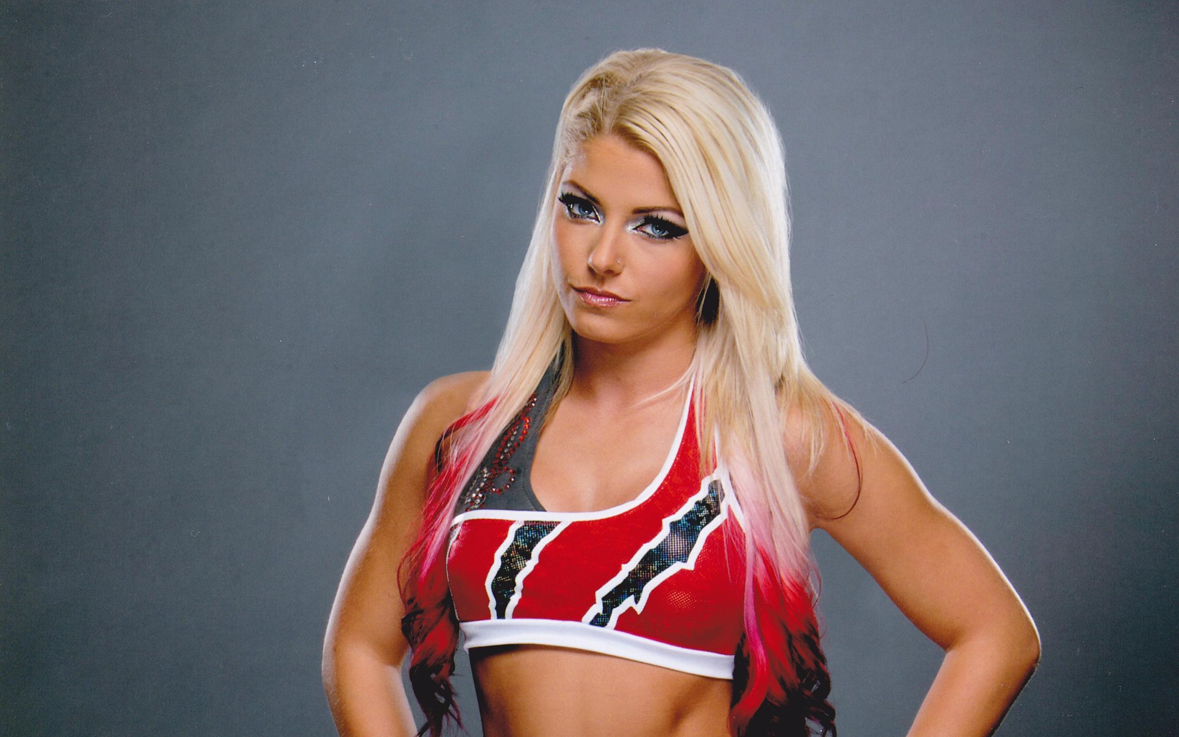 Alexa Bliss in Red Costume (3840x2400) Resolution Wallpaper.