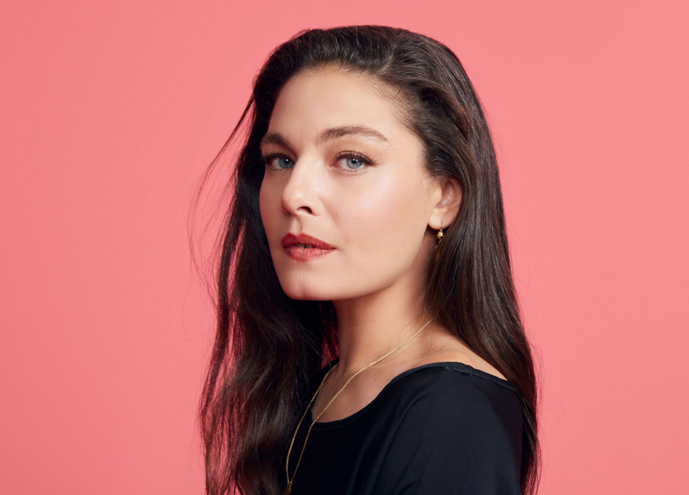 1420x1020 Alexa Davalos HD 2022 1420x1020 Resolution Wallpaper, HD