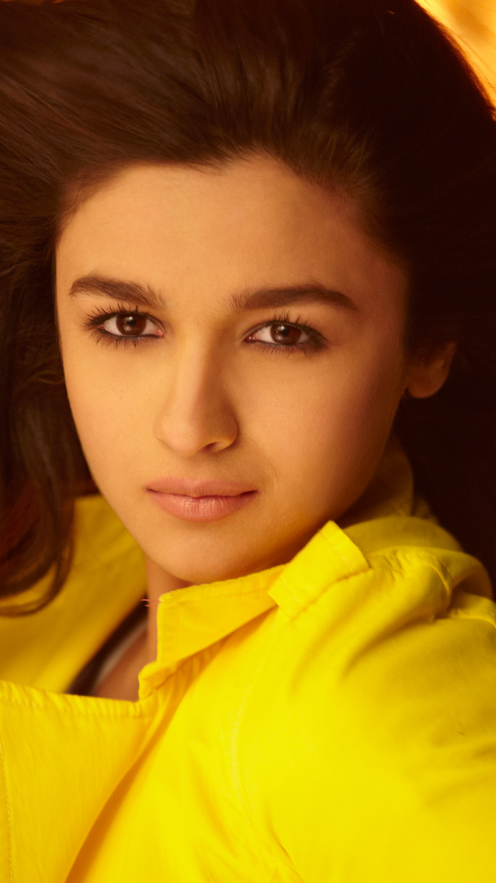 720x1280 Alia Bhatt In Student Of The Year Moto G, X Xperia Z1, Z3 Compact,  Galaxy S3, Note II, Nexus Wallpaper, HD Indian Celebrities 4K Wallpapers,  Images, Photos and Background - Wallpapers