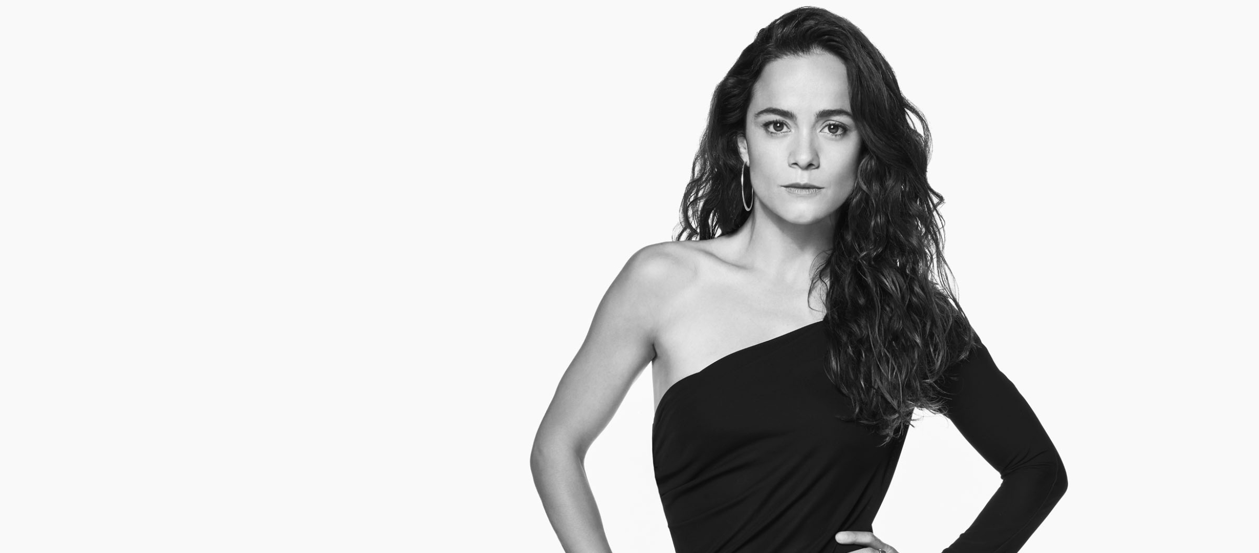 2460x1080 Resolution Alice Braga 2021 2460x1080 Resolution Wallpaper