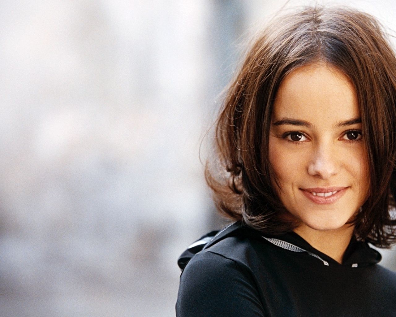 1280x1024 Alizee Girl Smile 1280x1024 Resolution Wallpaper Hd Music 4k Wallpapers Images