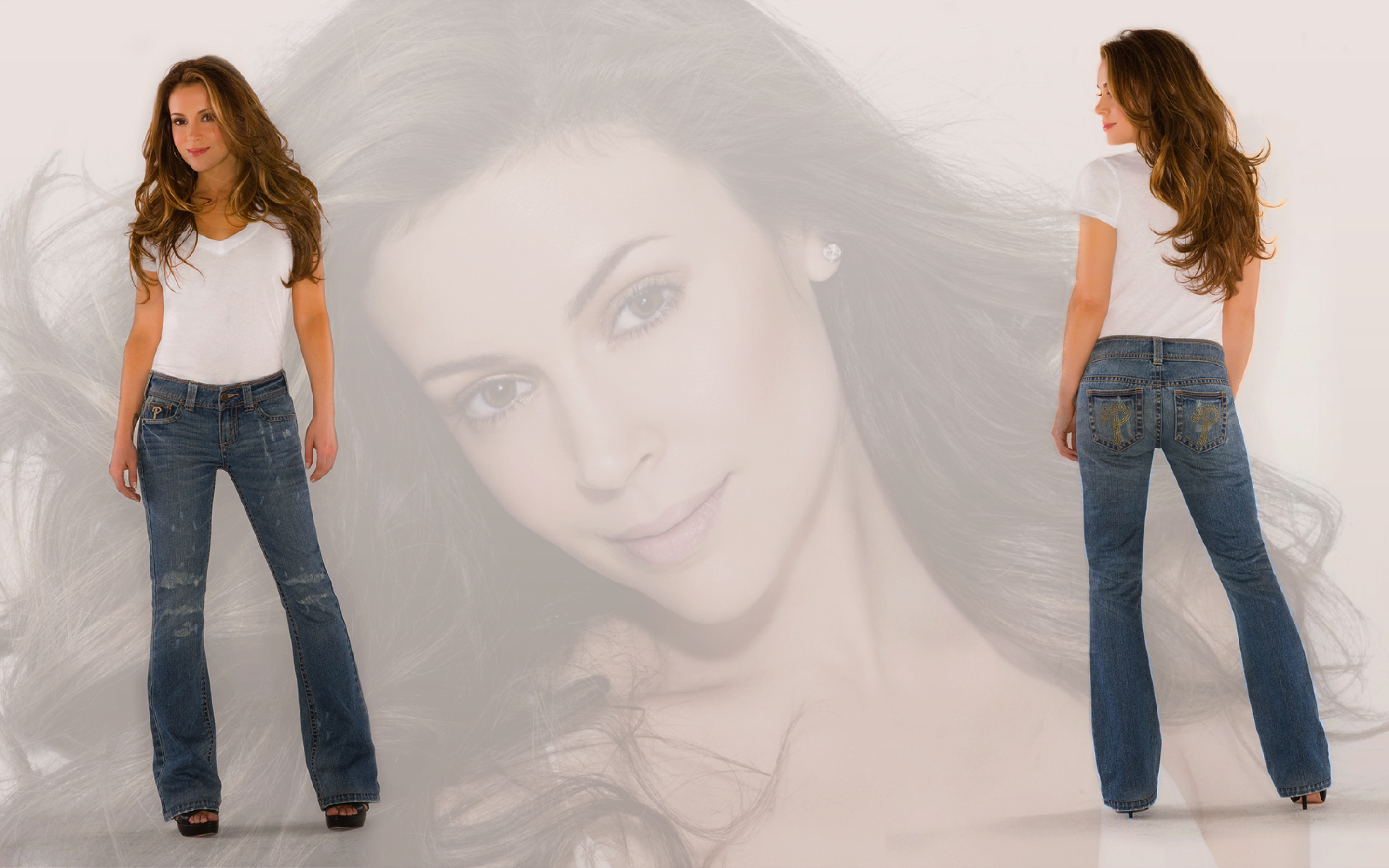 Алисса Милано в джинсах