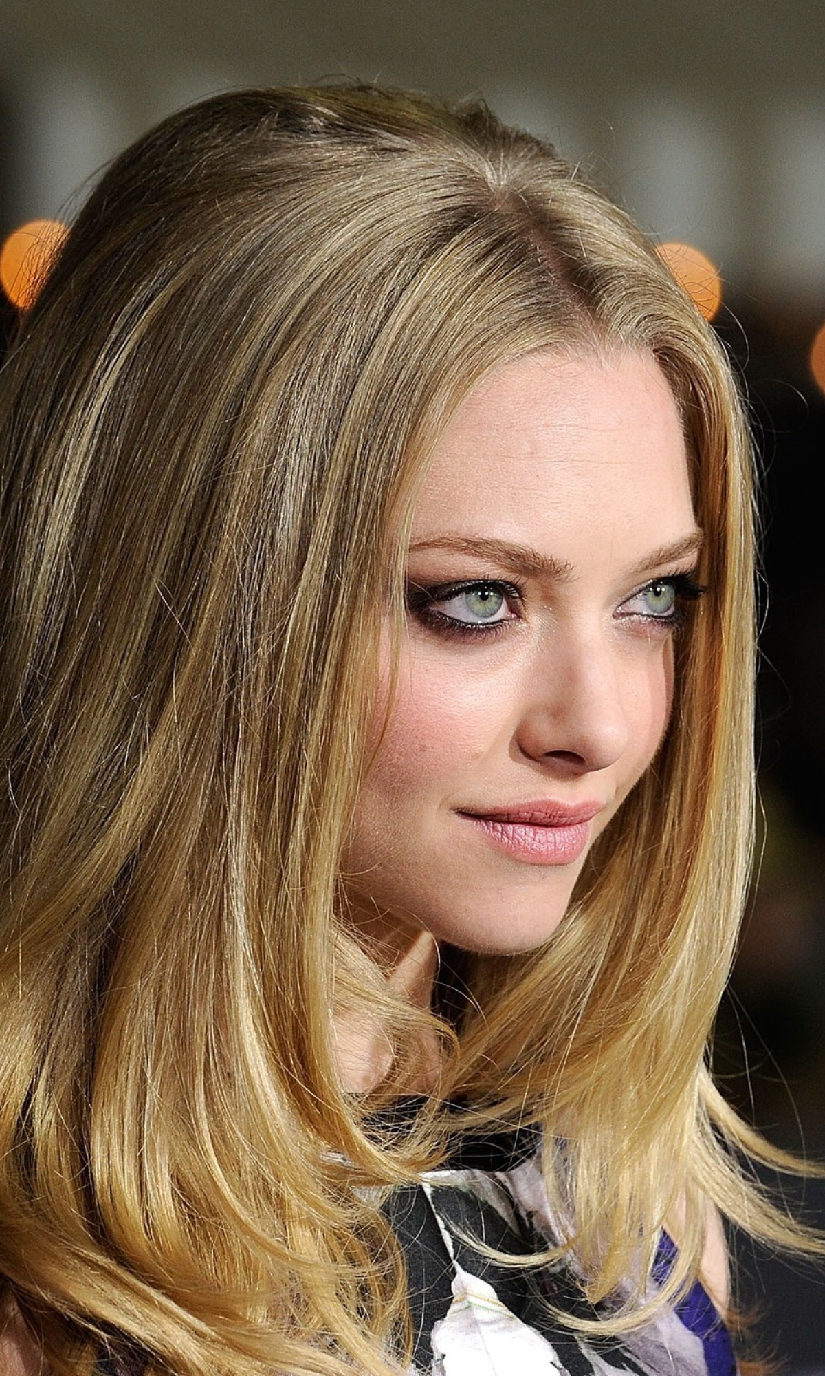 1200x2000 Resolution Amanda Seyfried Gorgeous Hd Photos 1200x2000 Resolution Wallpaper 3058