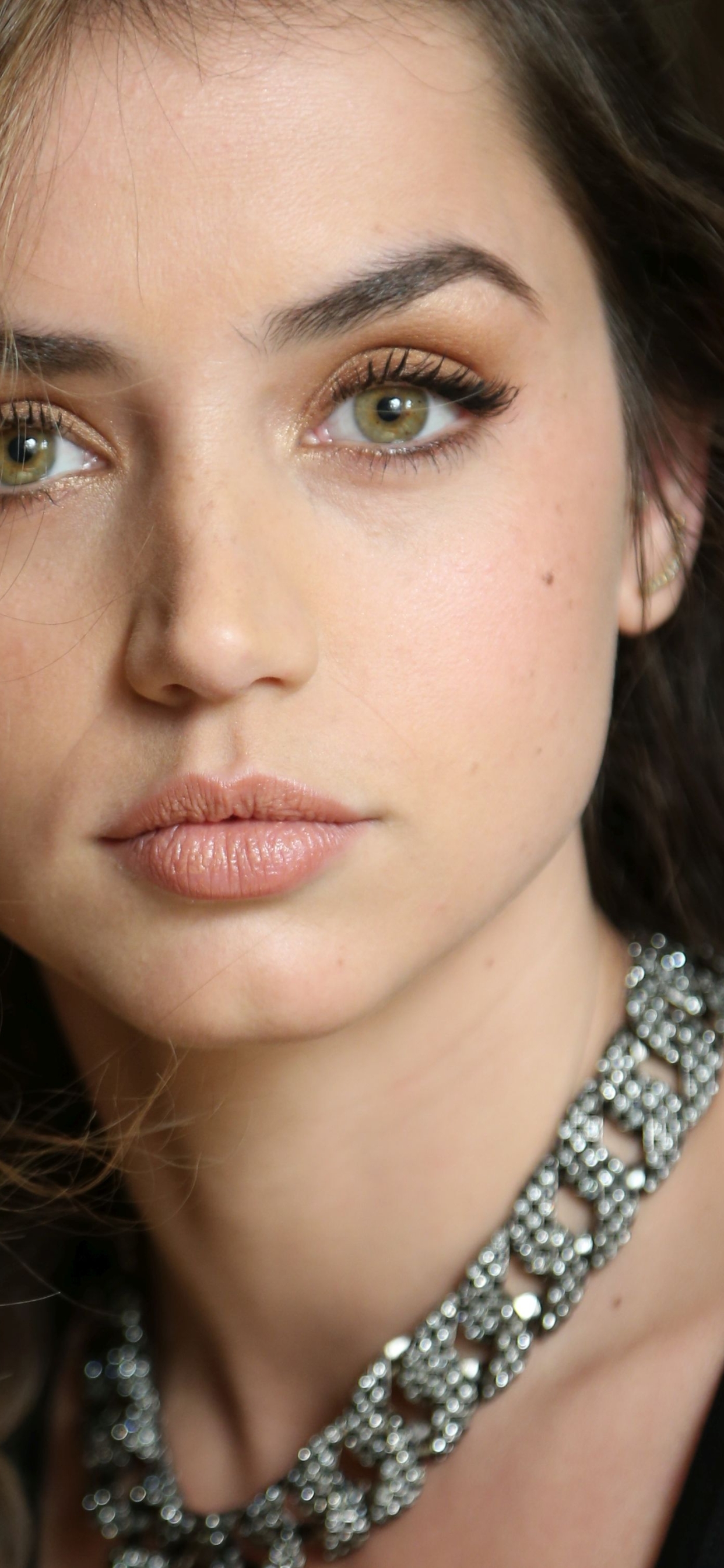 1242x2688 Ana De Armas Beautiful Face Iphone Xs Max Wallpaper Hd Celebrities 4k Wallpapers 0933