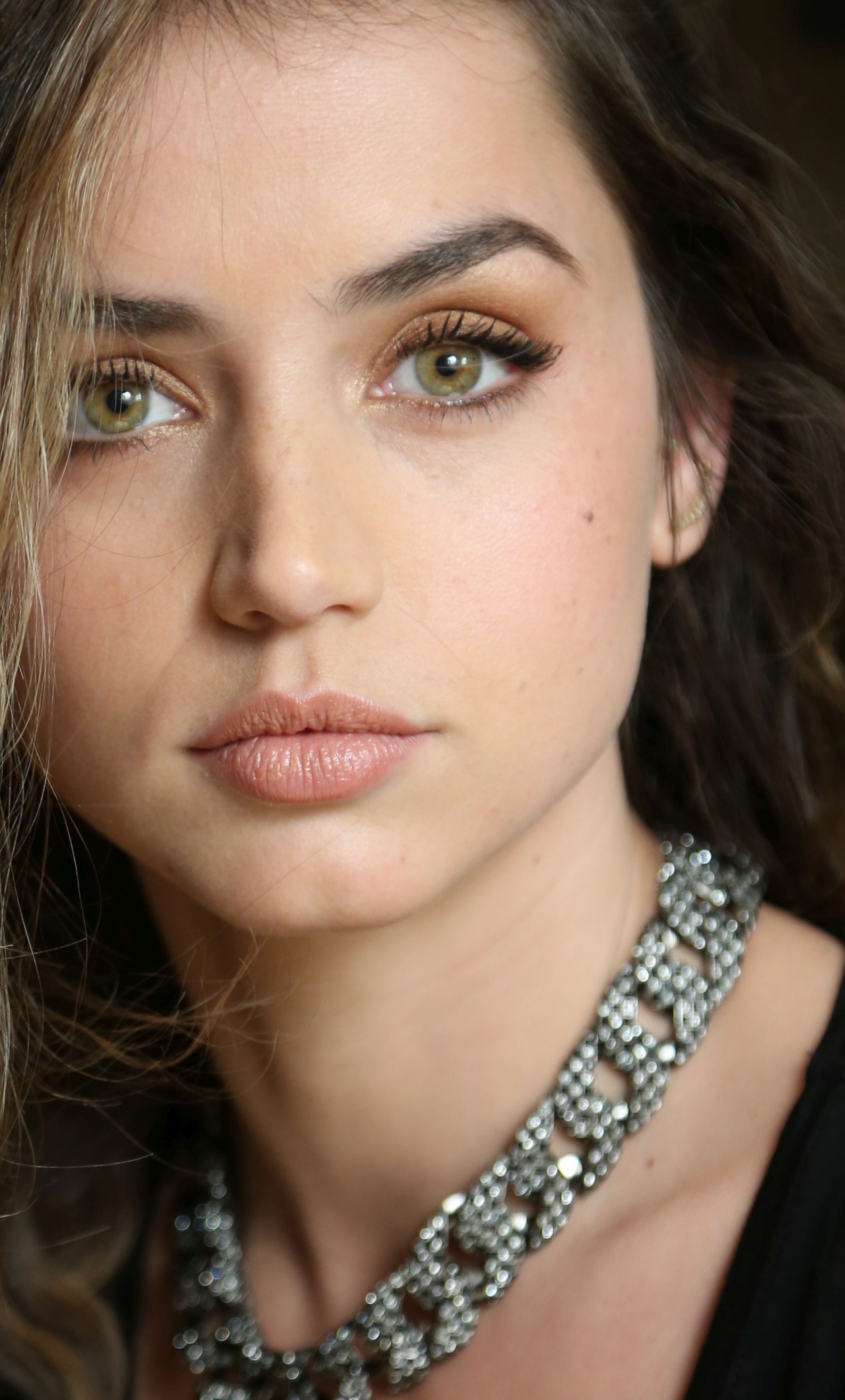1280x21 Ana De Armas Beautiful Face Iphone 6 Plus Wallpaper Hd Celebrities 4k Wallpapers Images Photos And Background