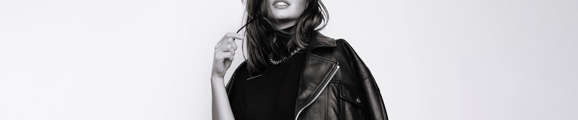 1920x400 Resolution Ana de Armas Black & White 1920x400 Resolution ...