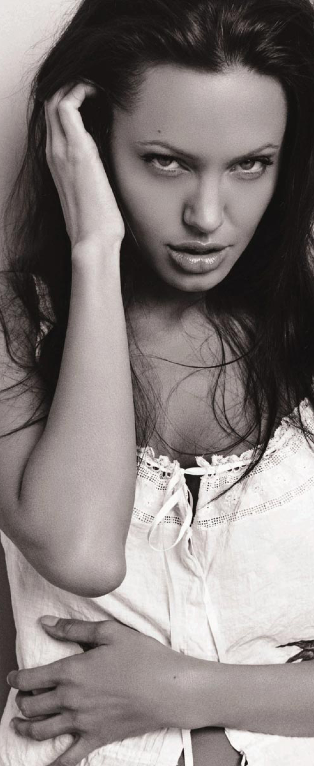 1080x2636 Resolution Angelina Jolie Black And White Wallpapers 1080x2636 Resolution Wallpaper 