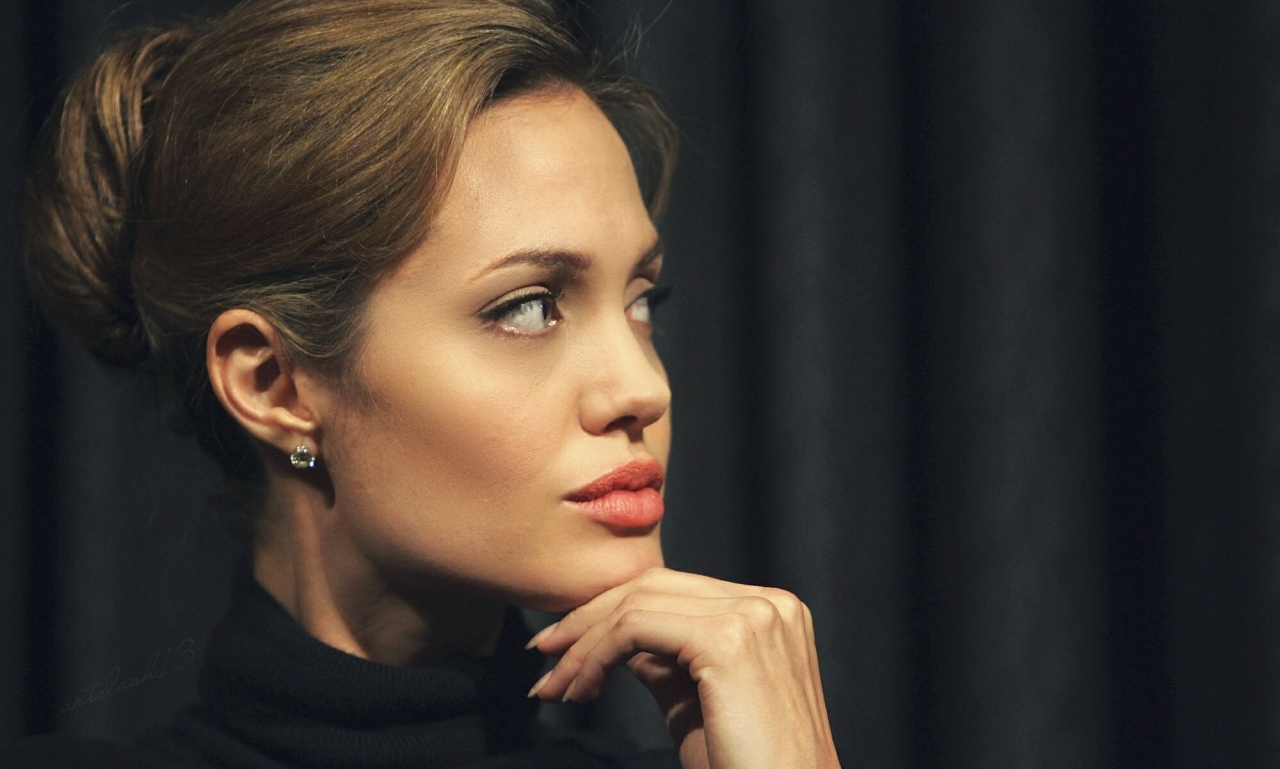 1280x769 Resolution Angelina Jolie Gorgeous Photo 1280x769 Resolution ...