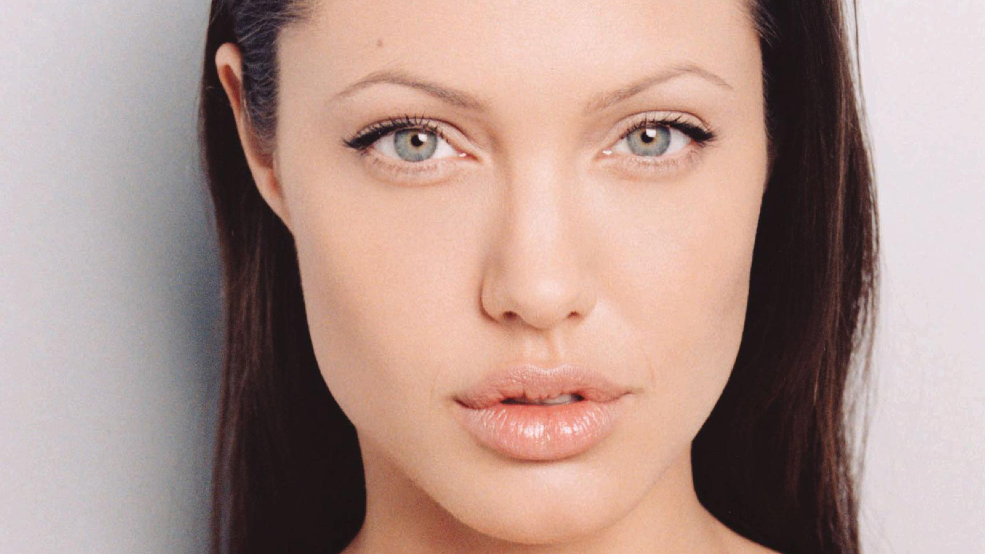 3840x2160 Resolution Angelina Jolie Simple Close Up Pics 4k Wallpaper Wallpapers Den