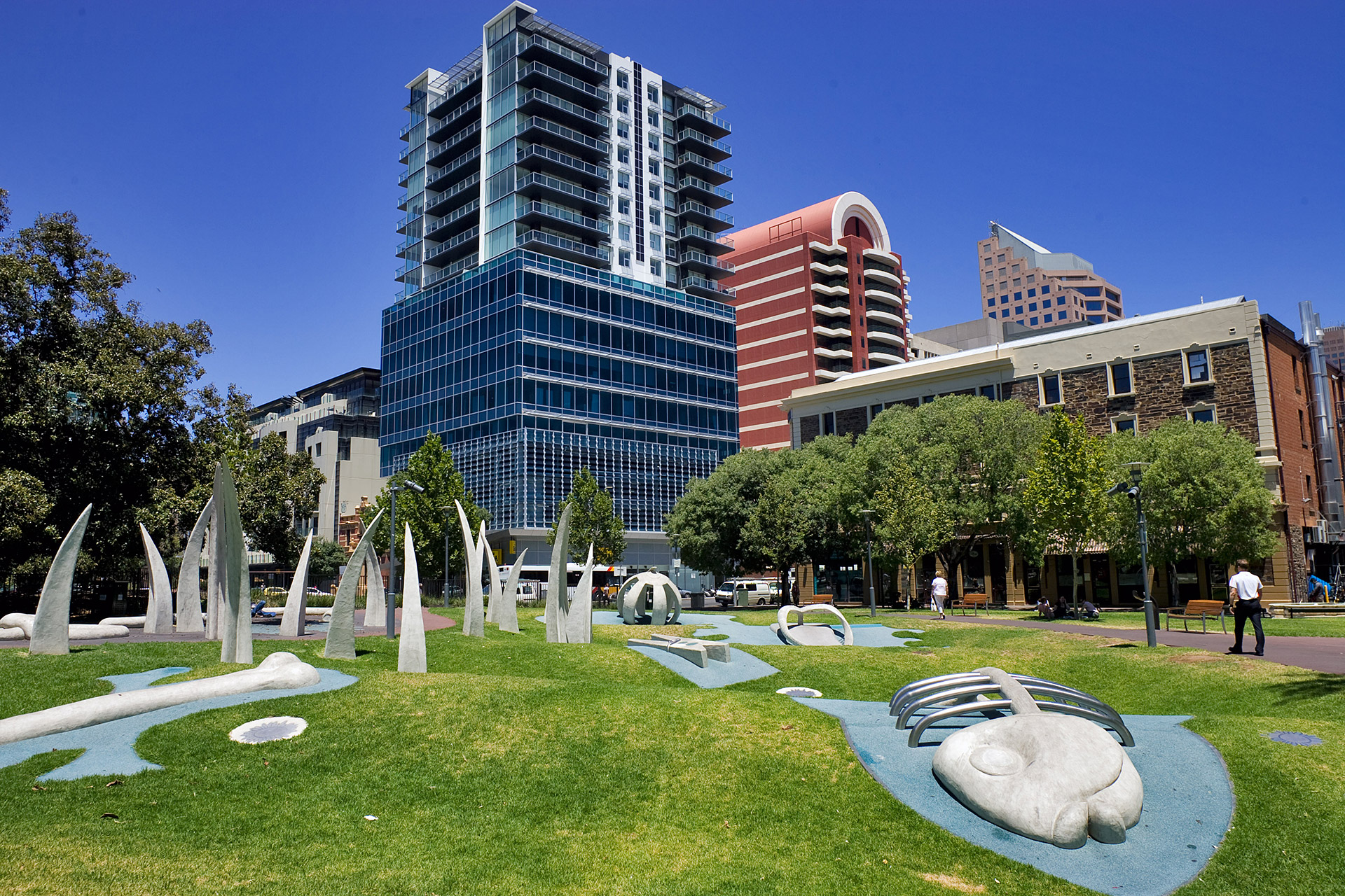 Victoria Square Fountain, Adelaide, Australia загрузить