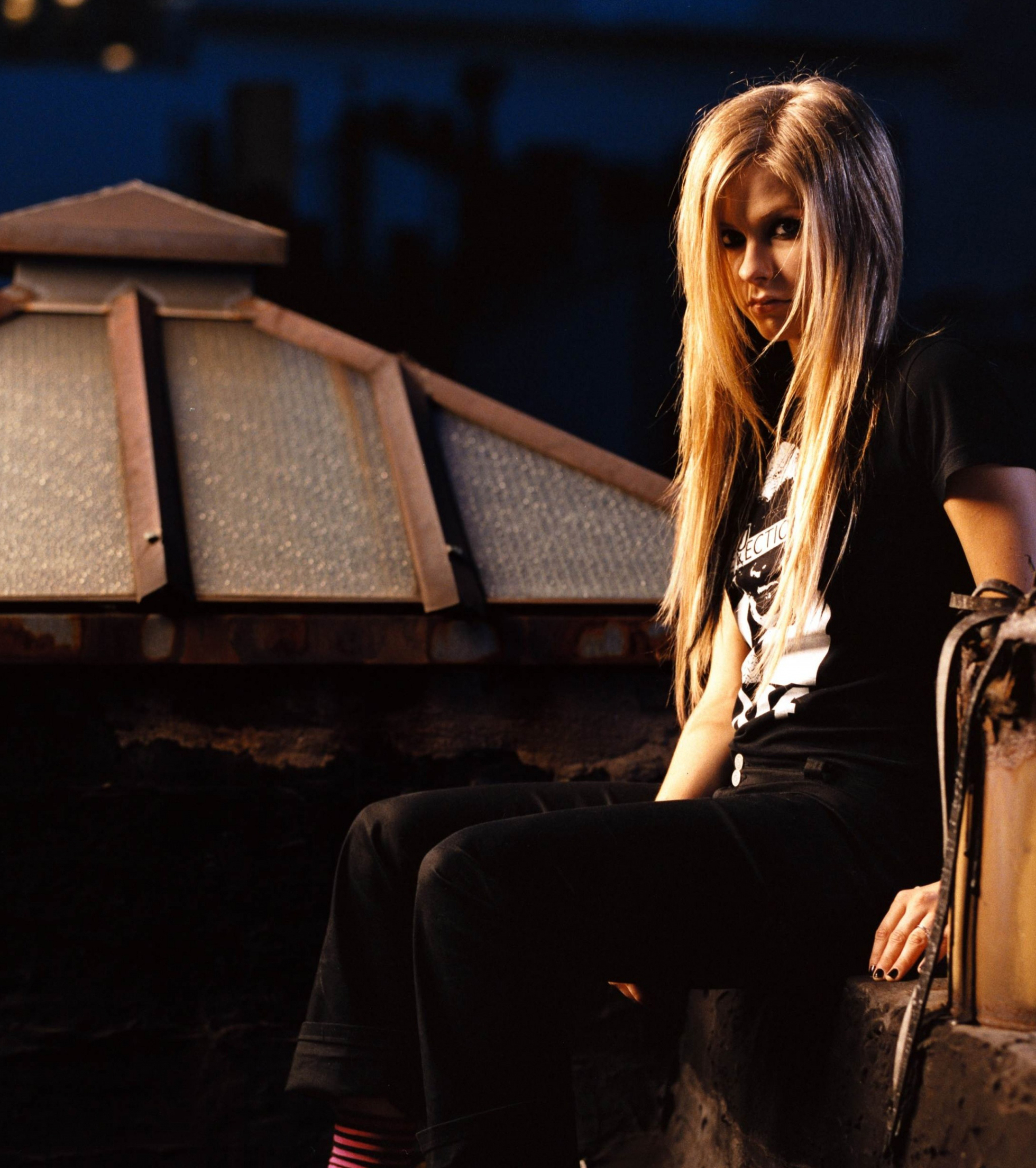 20x2480 Avril Lavigne New Hd Wallpapers 20x2480 Resolution Wallpaper Hd Celebrities 4k Wallpapers Images Photos And Background Wallpapers Den