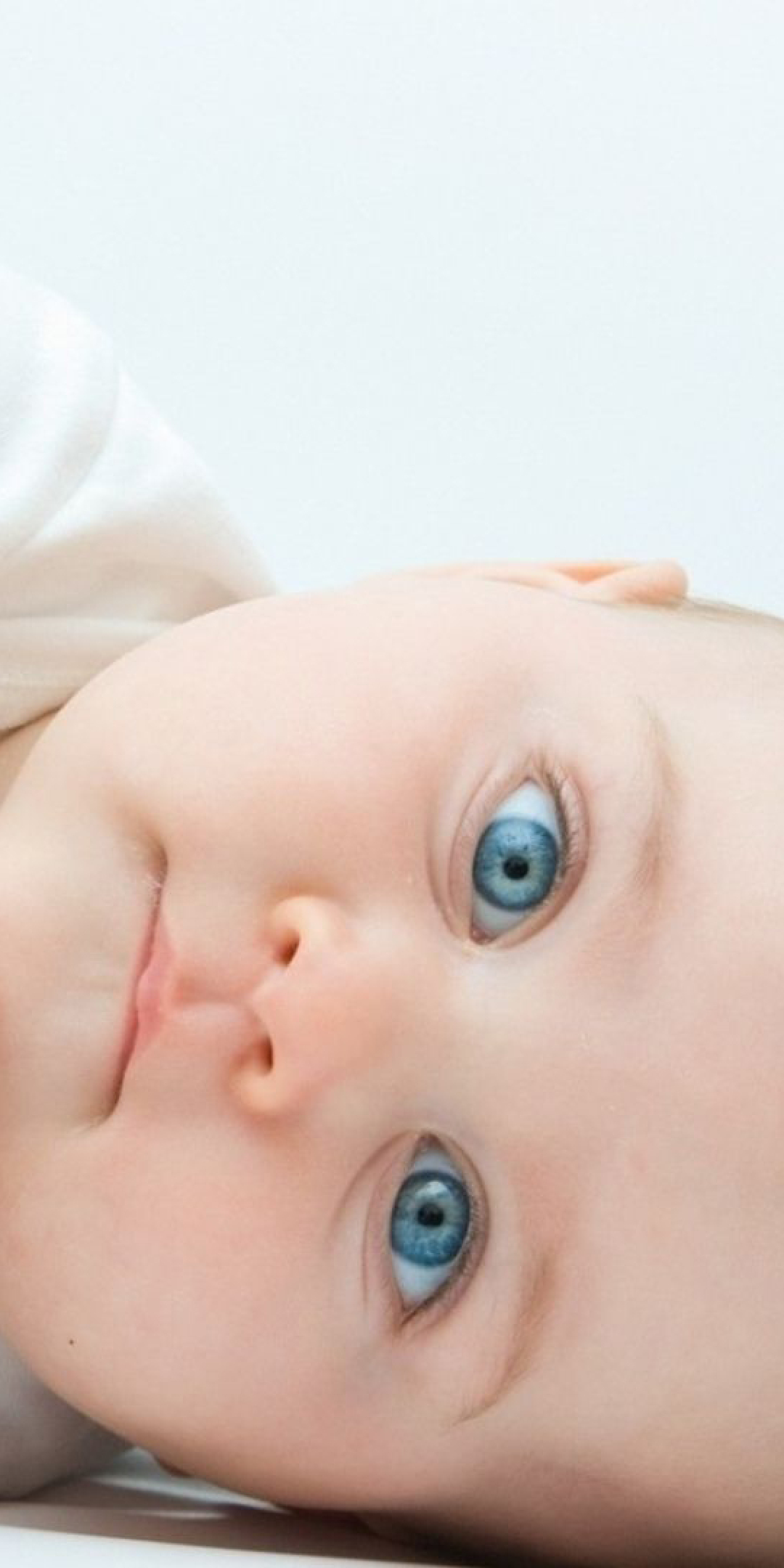 1080x2160 Baby Cute Blue Eyes One Plus ...