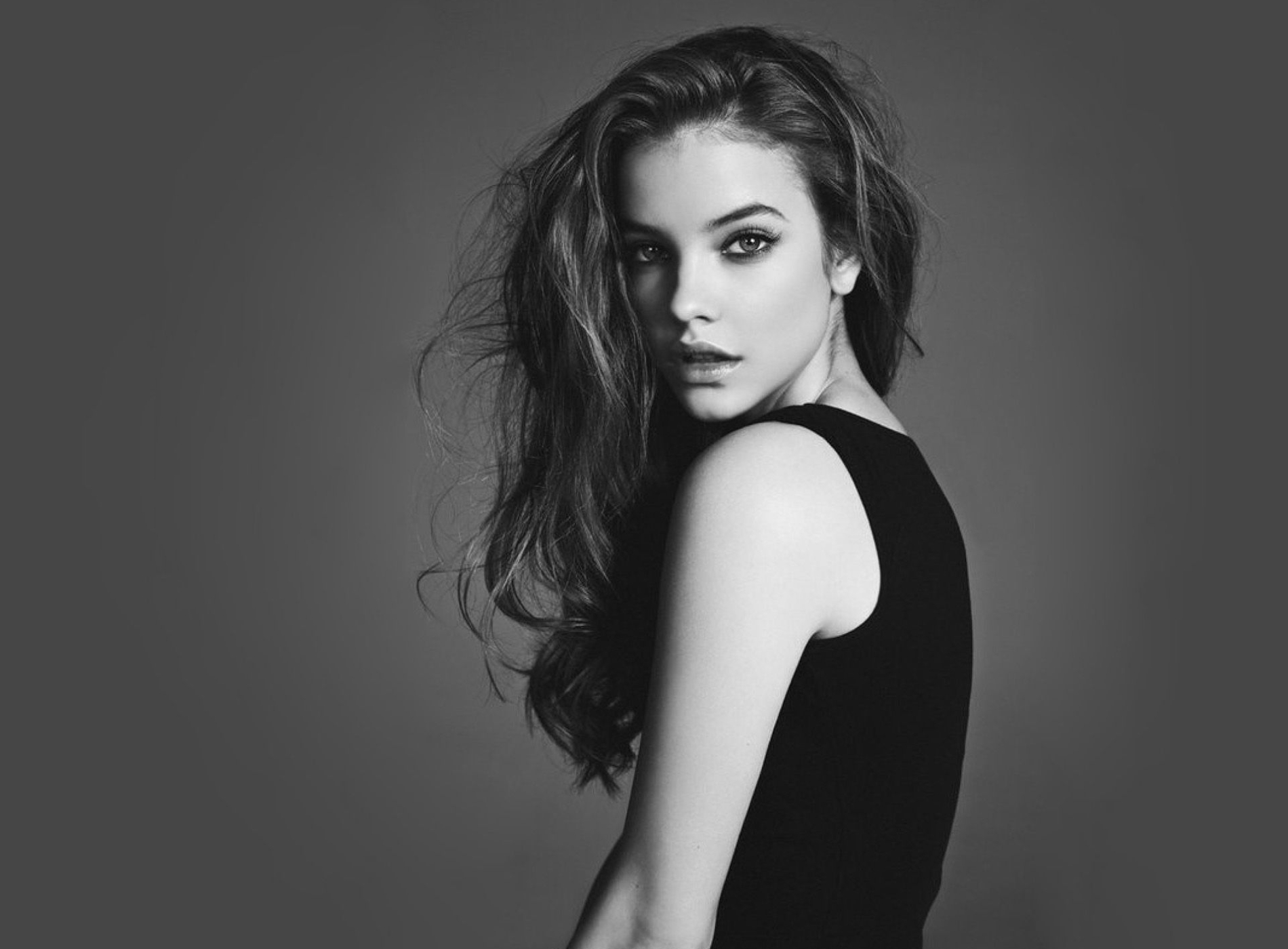 1900x1400 Barbara Palvin Black And White Hd Wallpaper 1900x1400 Resolution Wallpaper Hd 