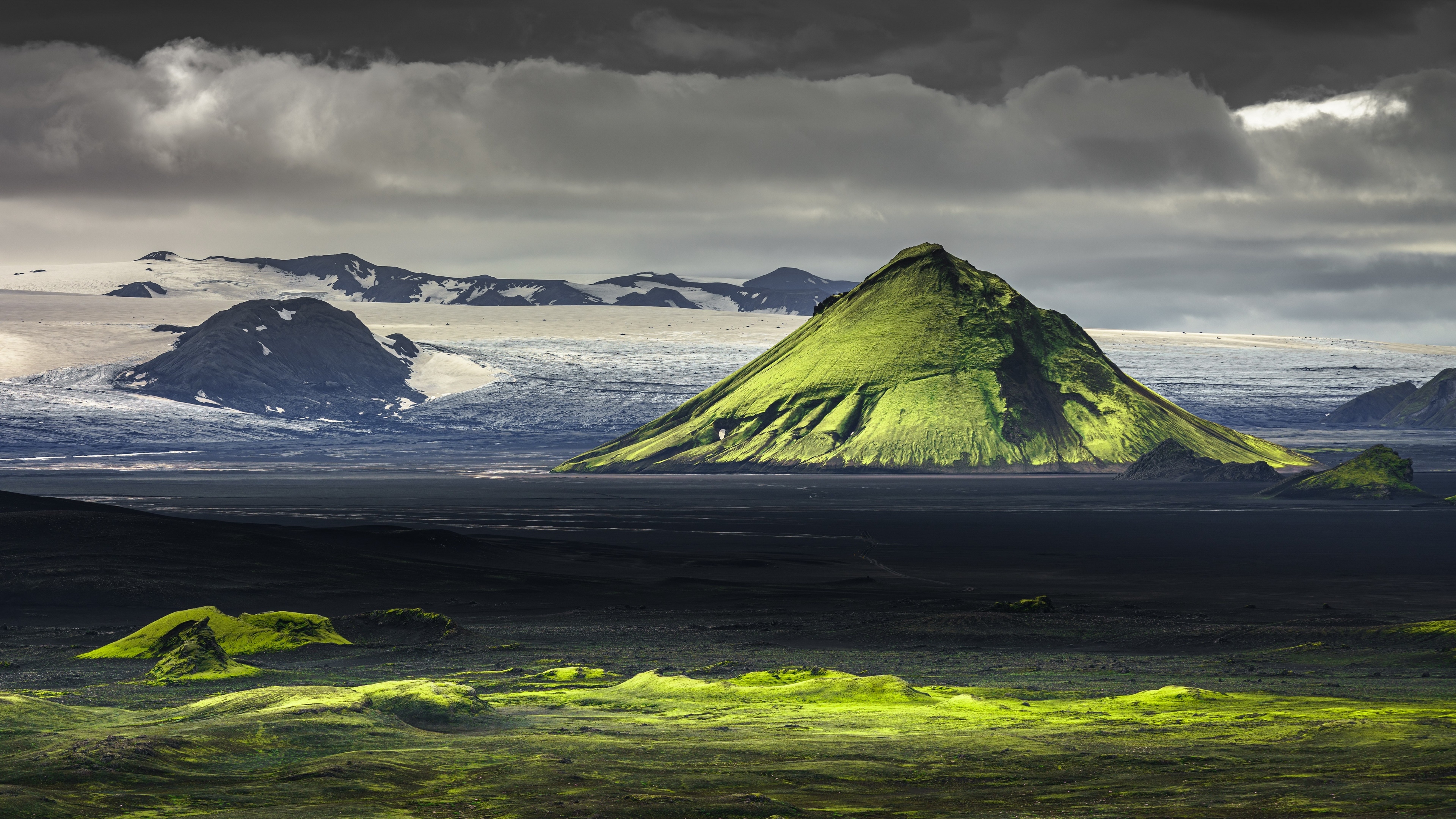 Amazing Mountains In Iceland Wallpaper Hd Nature 4k Wallpapers Images ...