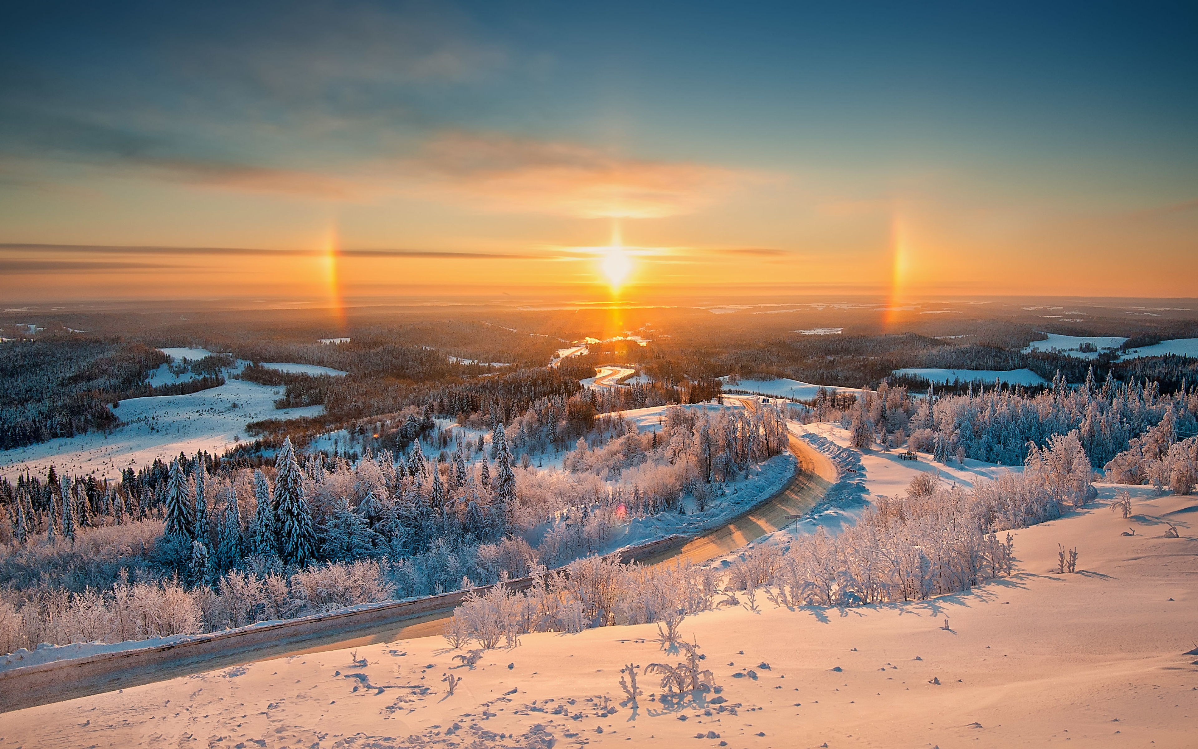 Восход 19 января. Морозное гало Сибирь. Пейзажи Сибири.