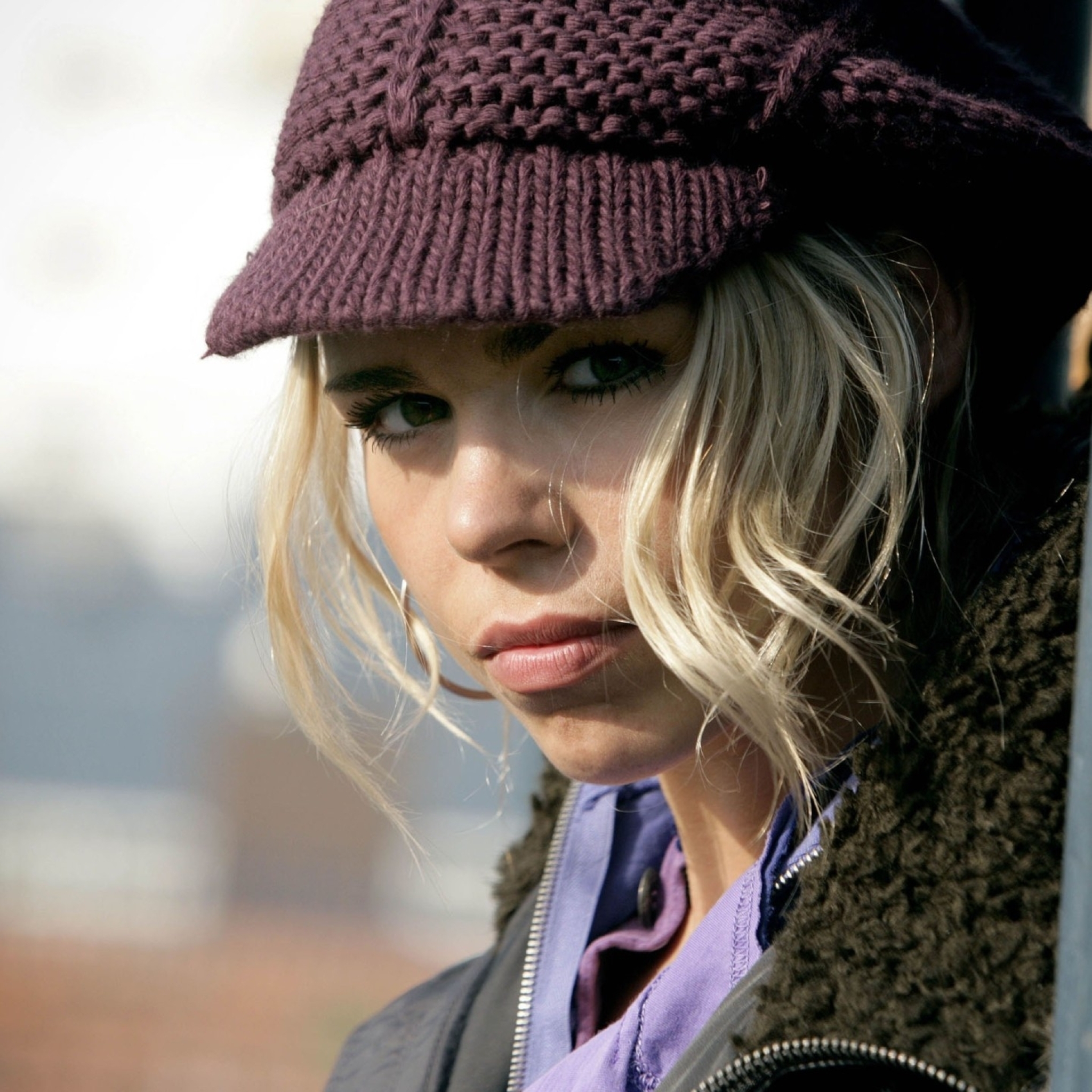 2048x2048 Resolution billie piper, hat, blonde Ipad Air Wallpaper