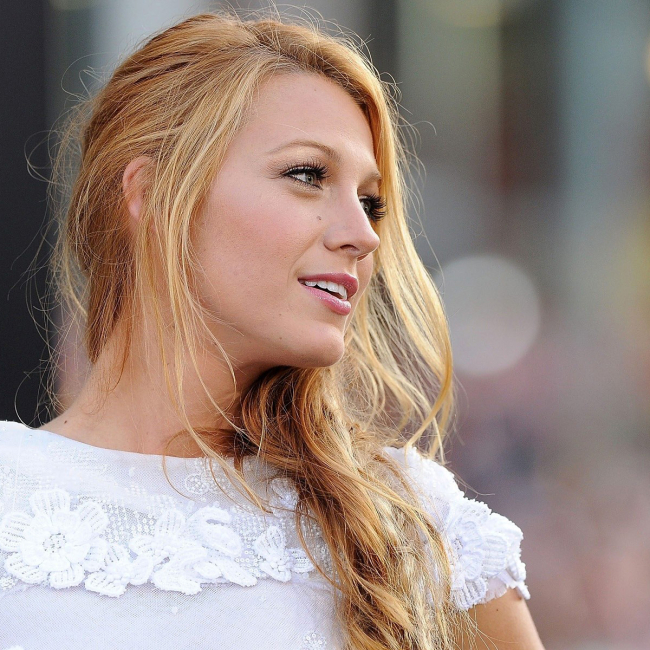 650x650 Resolution Blake Lively Truly Gorgeous Wallpapers 650x650 ...