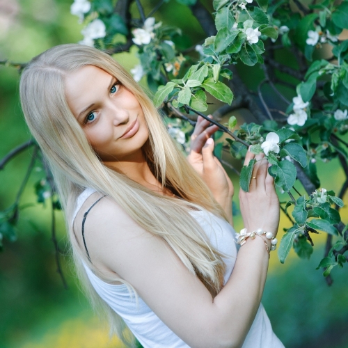 500x500 Resolution blonde hair, blue eyes, face 500x500 Resolution ...