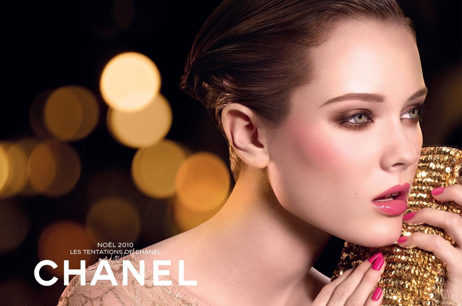 2560x1600 Chanel Girl Look 2560x1600 Resolution Wallpaper Hd Brands 4k Wallpapers Wallpapers Den