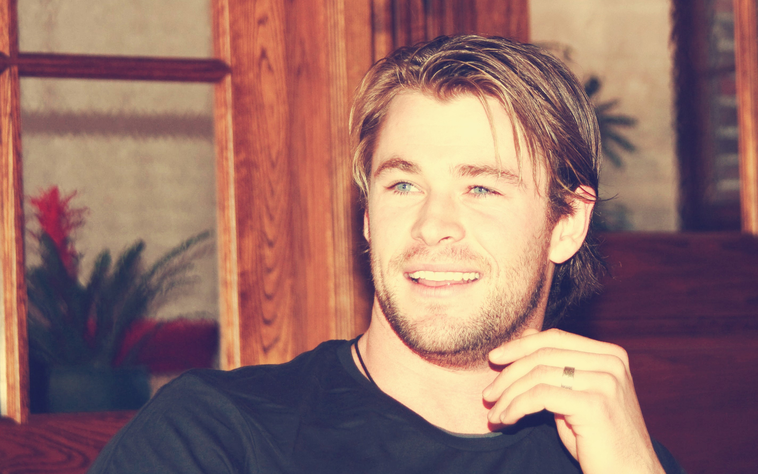 Chris Hemsworth Images Wallpaper, HD Celebrities 4K Wallpapers, Images,  Photos and Background - Wallpapers Den