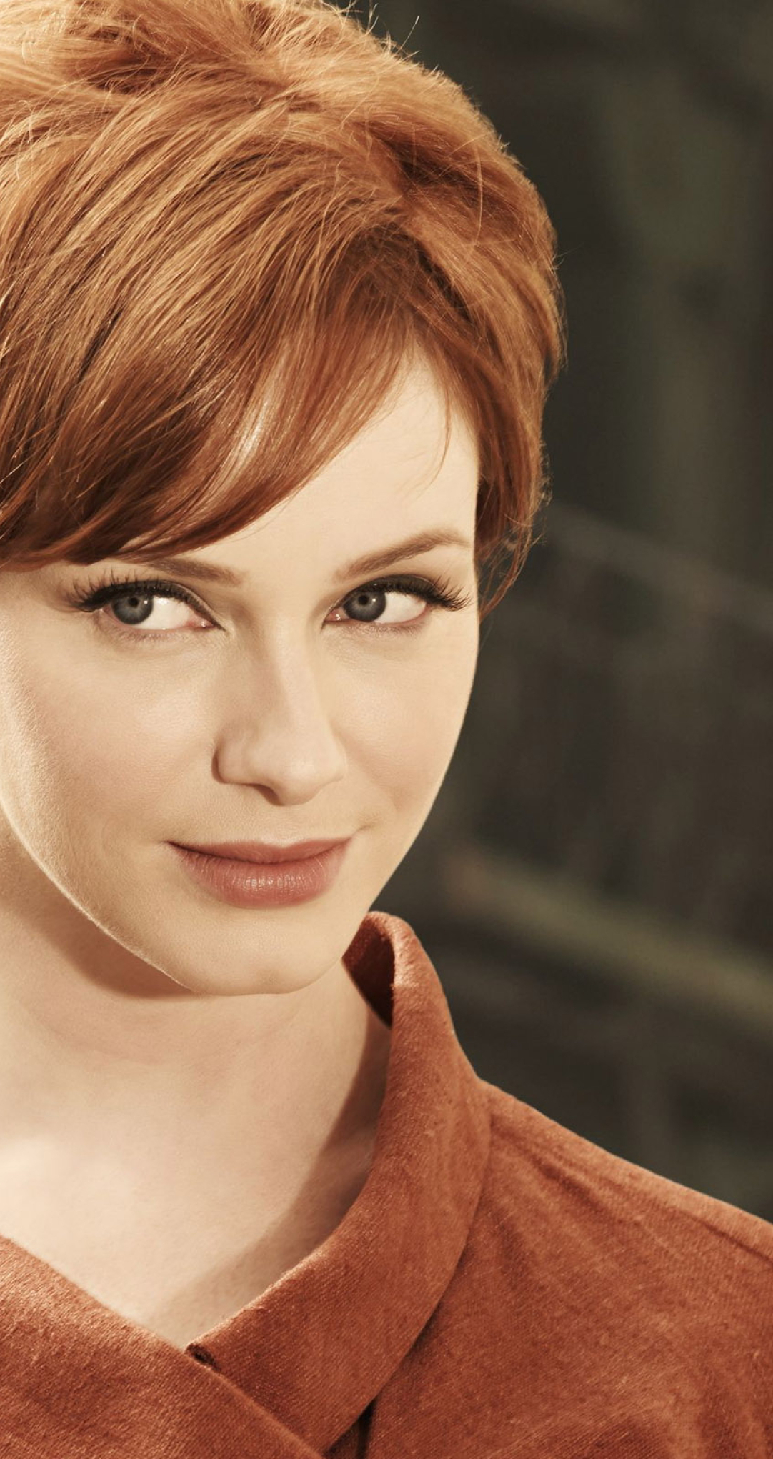 1082x2042 Resolution Christina Hendricks Pretty Pics 1082x2042 Resolution Wallpaper Wallpapers Den