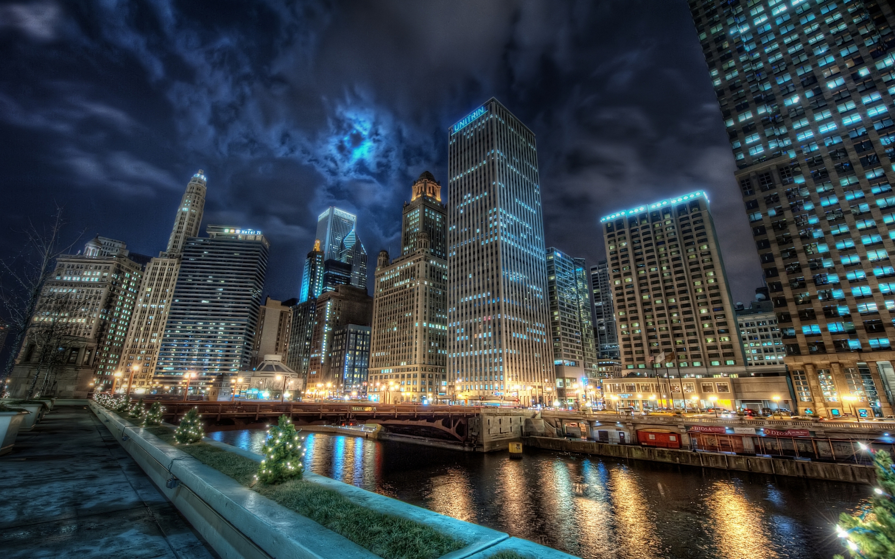 Фулл фотка. Чикаго. Чикаго небоскребы панорама. Ночной Даунтаун Нью Йорка.
