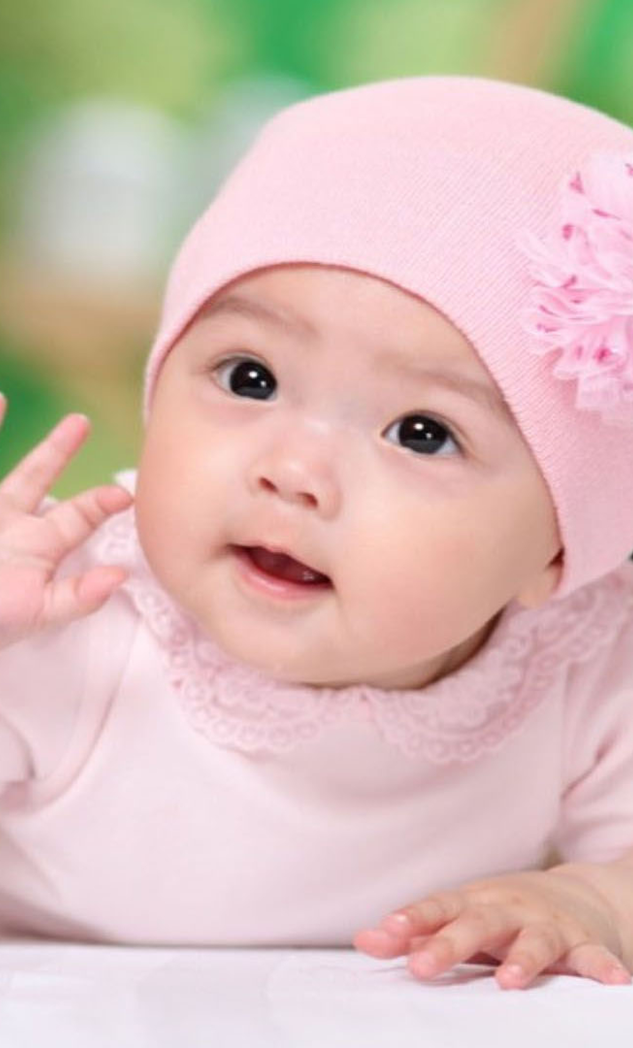 1280x2120 Cute Baby Girl Child in Light Pink Dress iPhone 6 plus ...