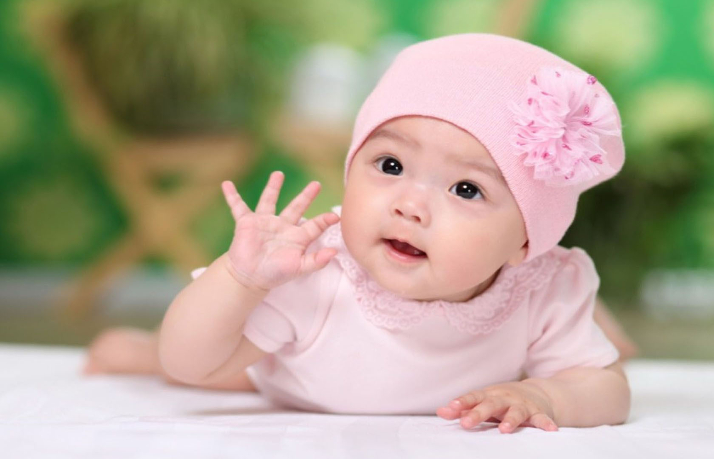 1400x900 Cute Baby Girl Child in Light Pink Dress 1400x900 ...