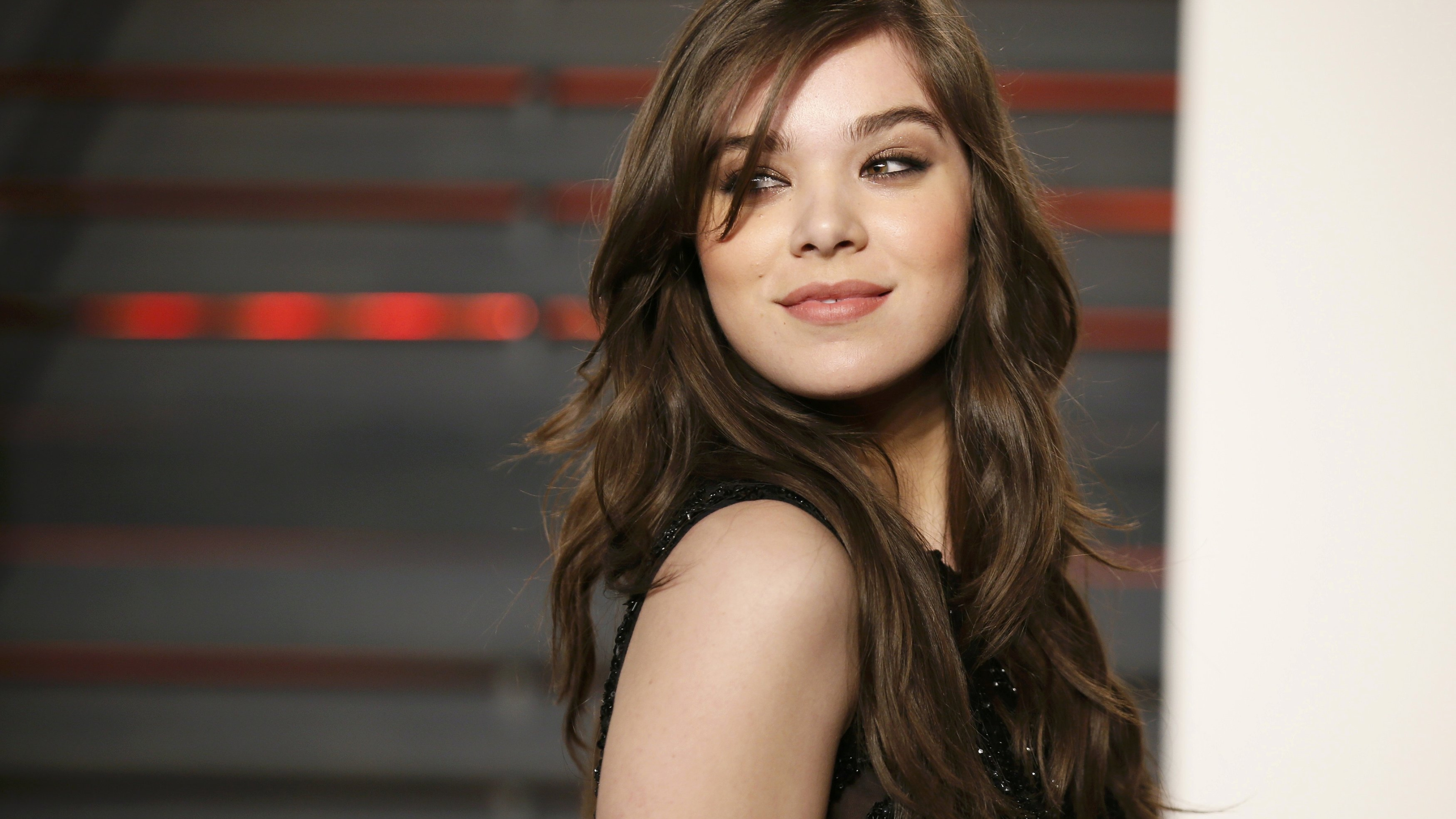 3840x2160 Cute Hailee Steinfeld 2017 4K Wallpaper, HD Celebrities 4K