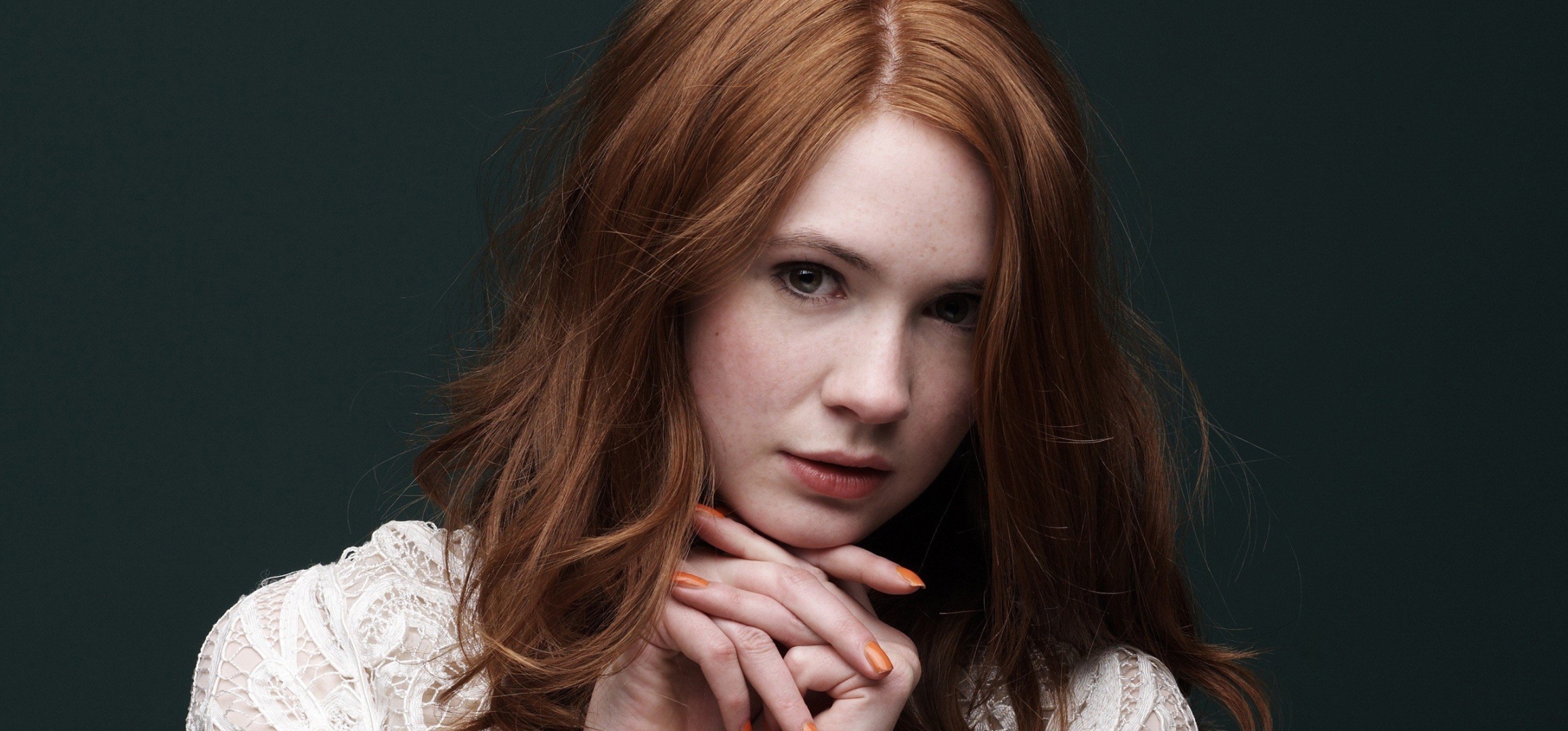 2316x1080 Resolution Cute Karen Gillian 2316x1080 Resolution Wallpaper ...