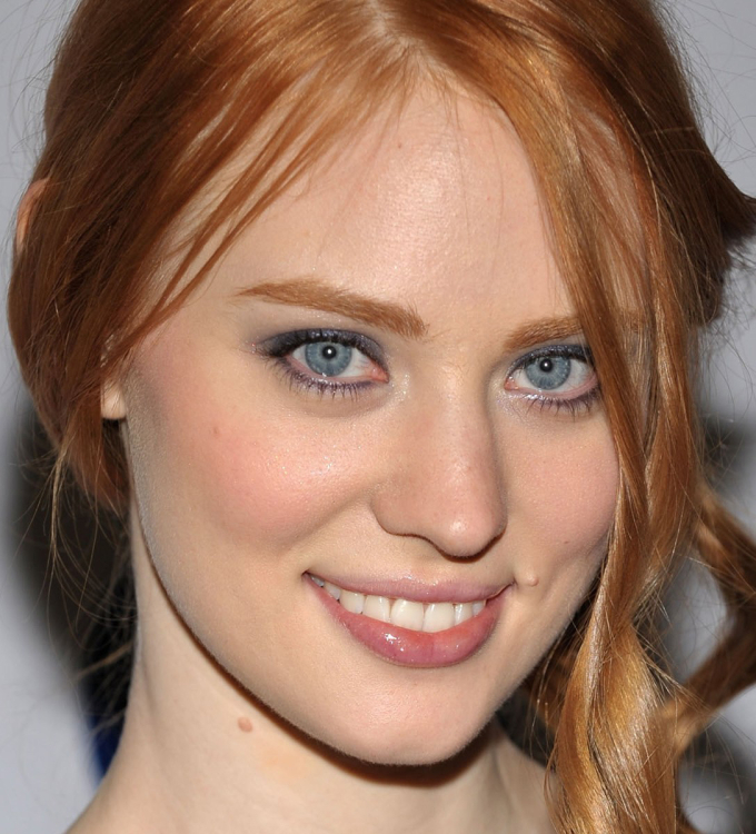 X Resolution Deborah Ann Woll Actress Red Haired X