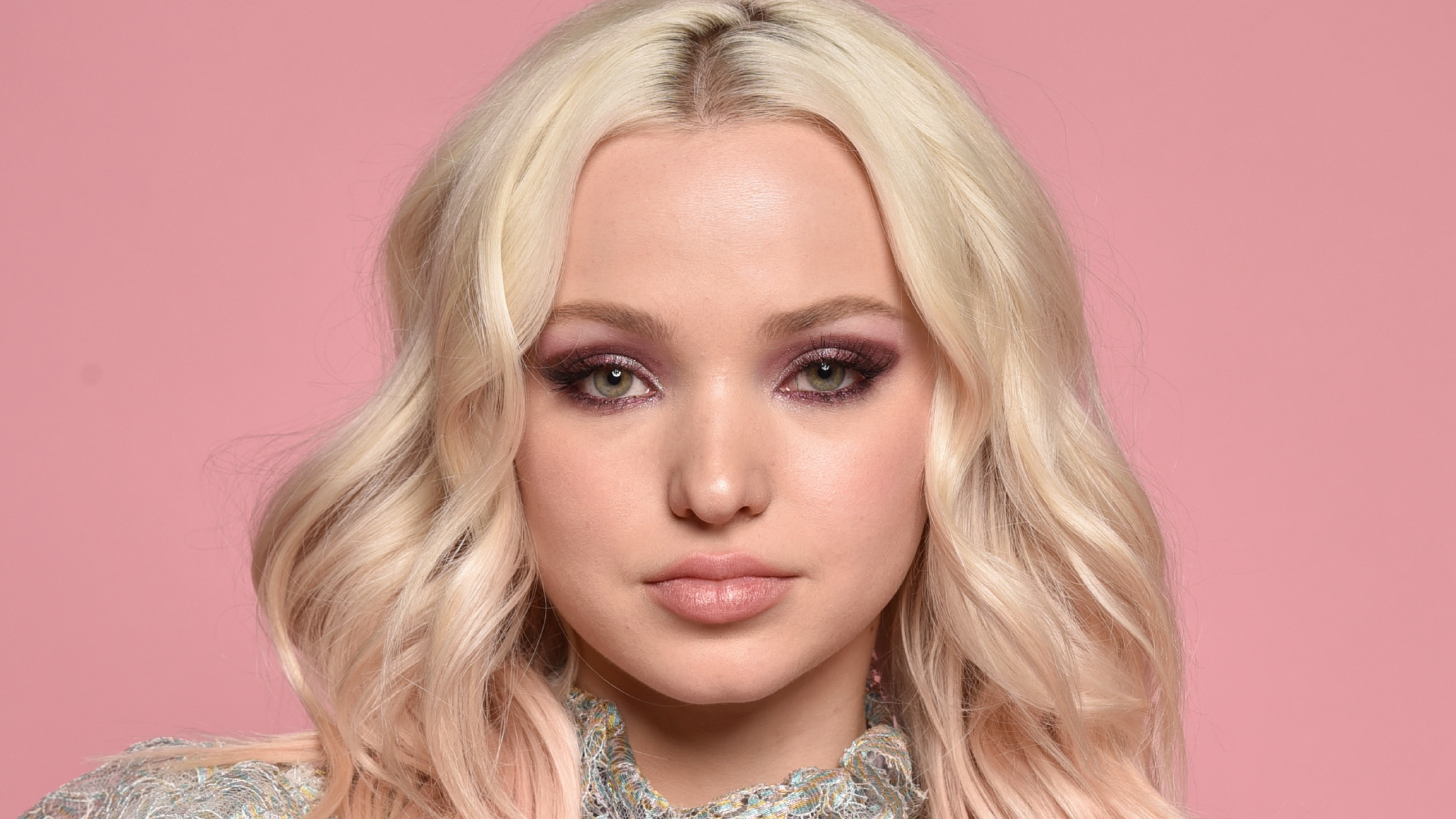 Download Dove Cameron 2017 Photoshoot 3840x2400 Resolution ...