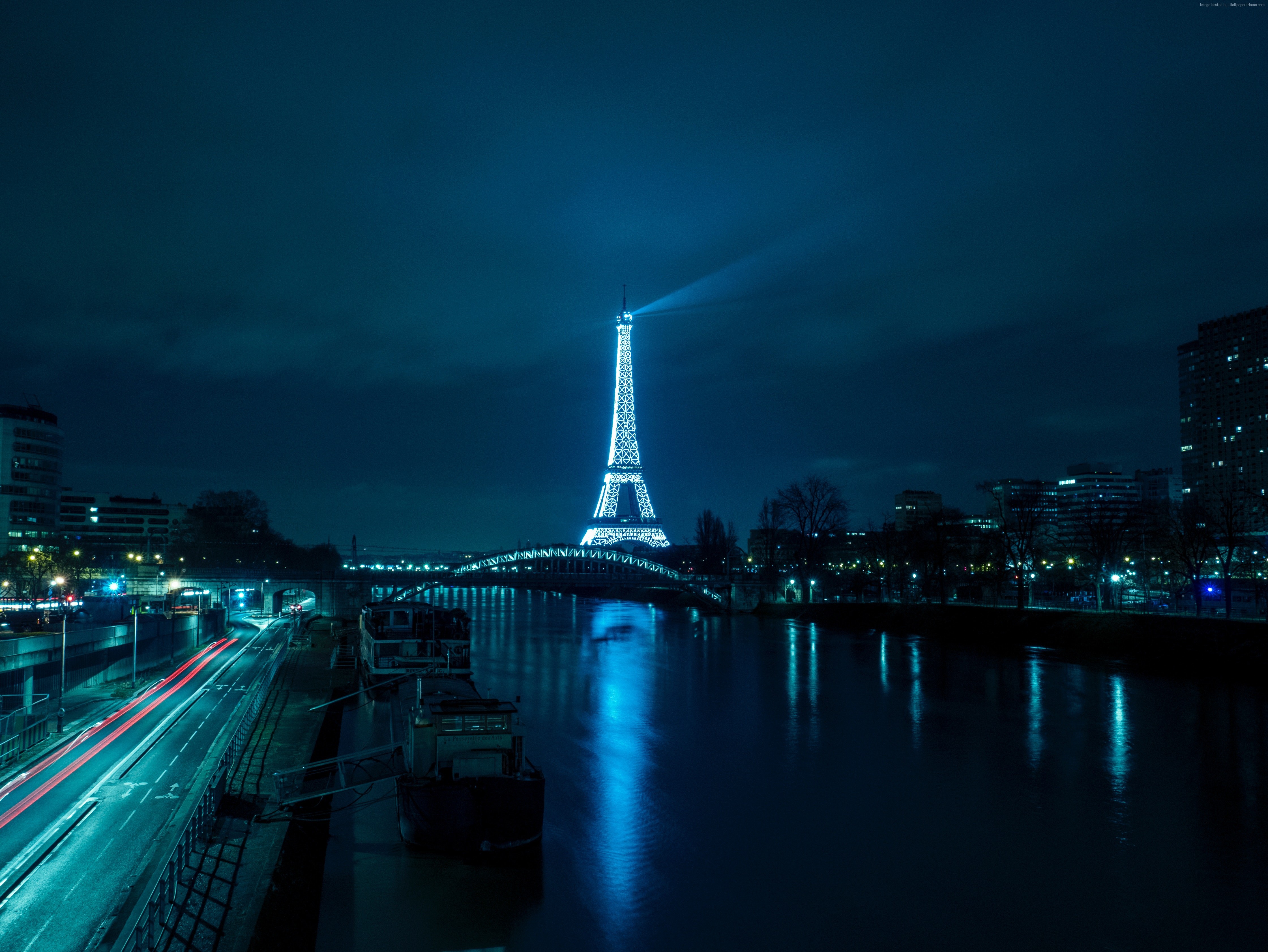Eiffel Tower Light Show at Night Wallpaper, HD City 4K Wallpapers