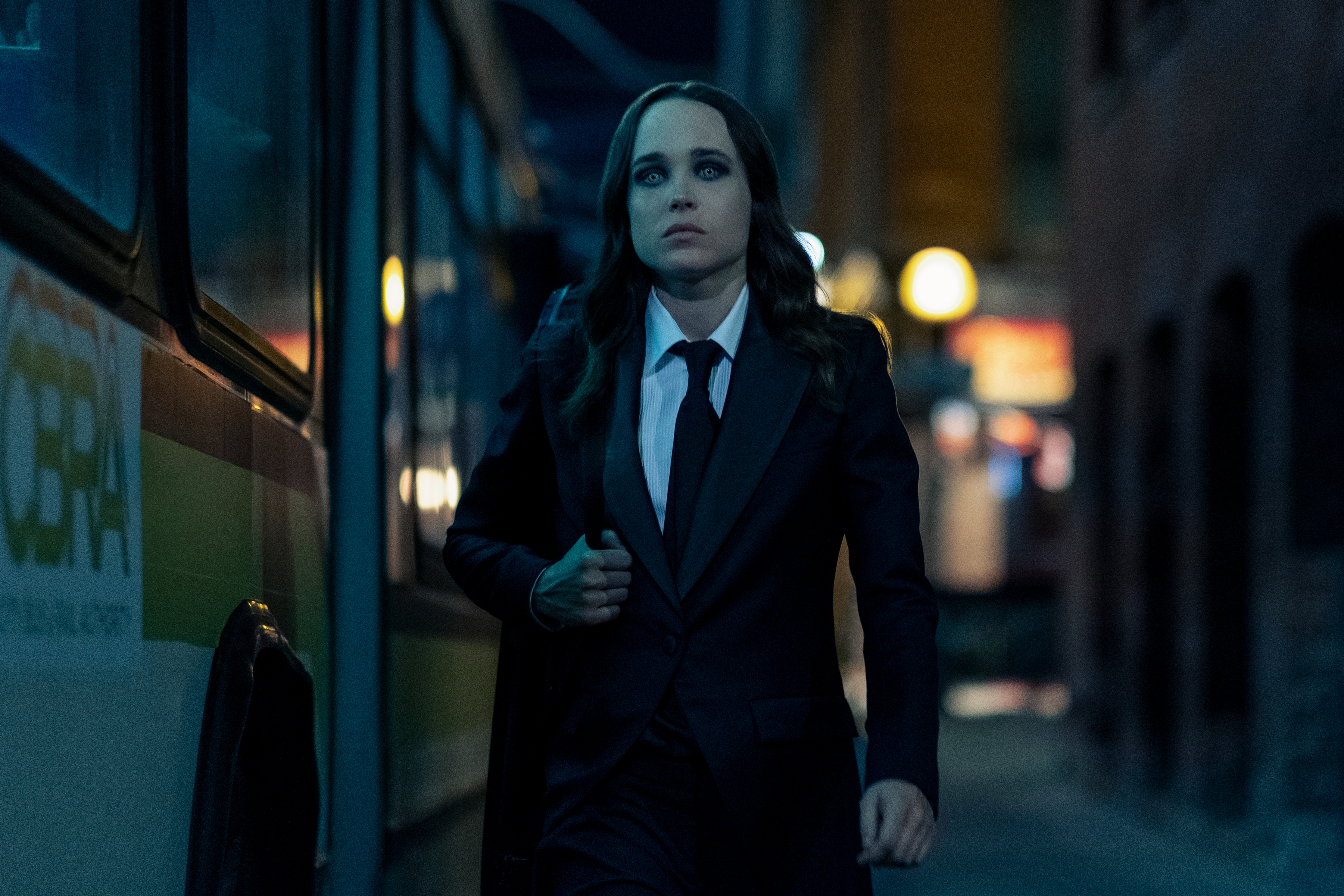 Ellen Page In The Umbrella Academy Wallpaper, HD TV Series 4K ...