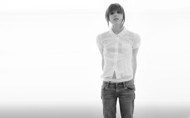 800x500 Resolution Ellen Page White Top Pic 800x500 Resolution Wallpaper Wallpapers Den