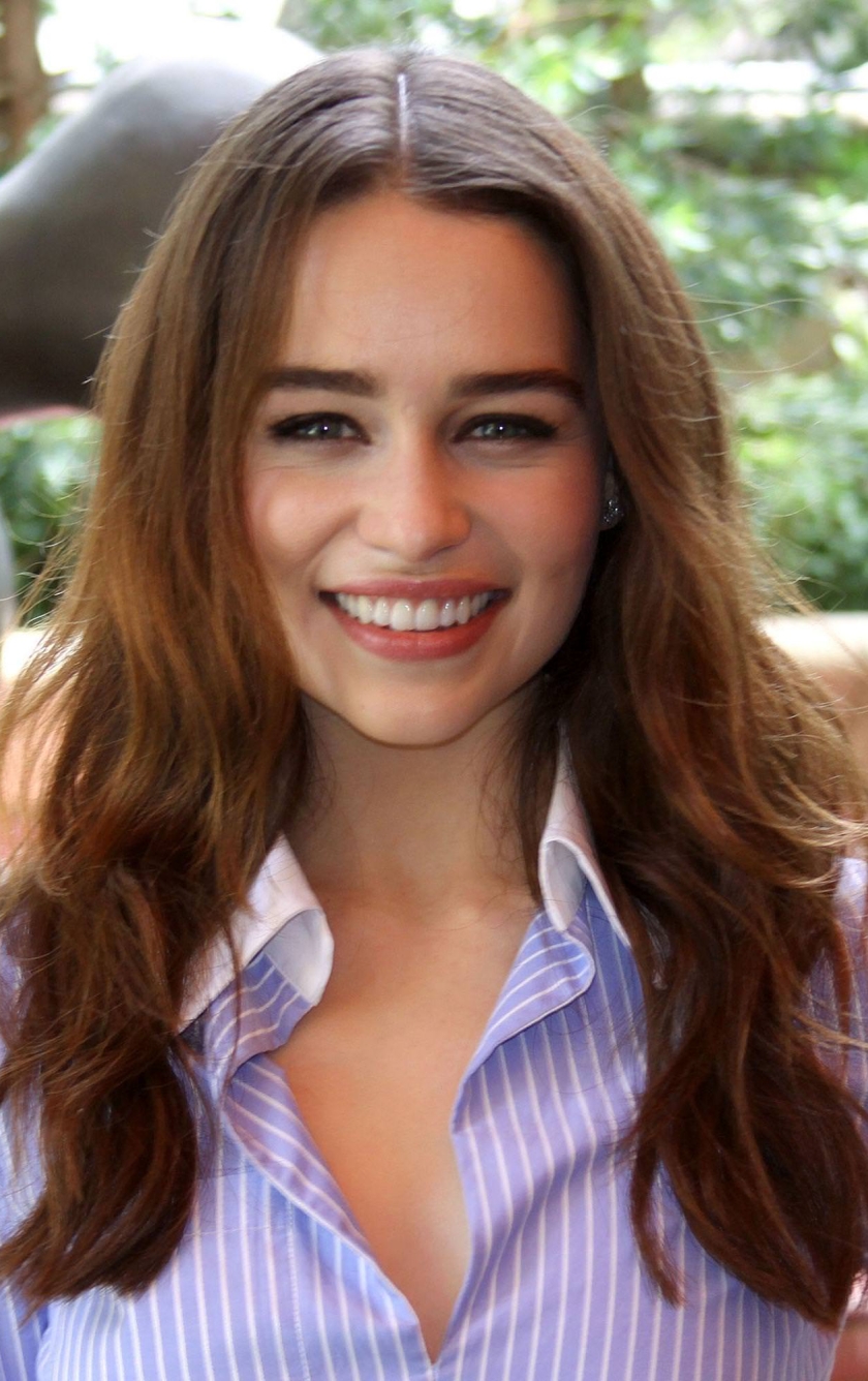 Emilia Clarke Cute Smile, HD 4K Wallpaper