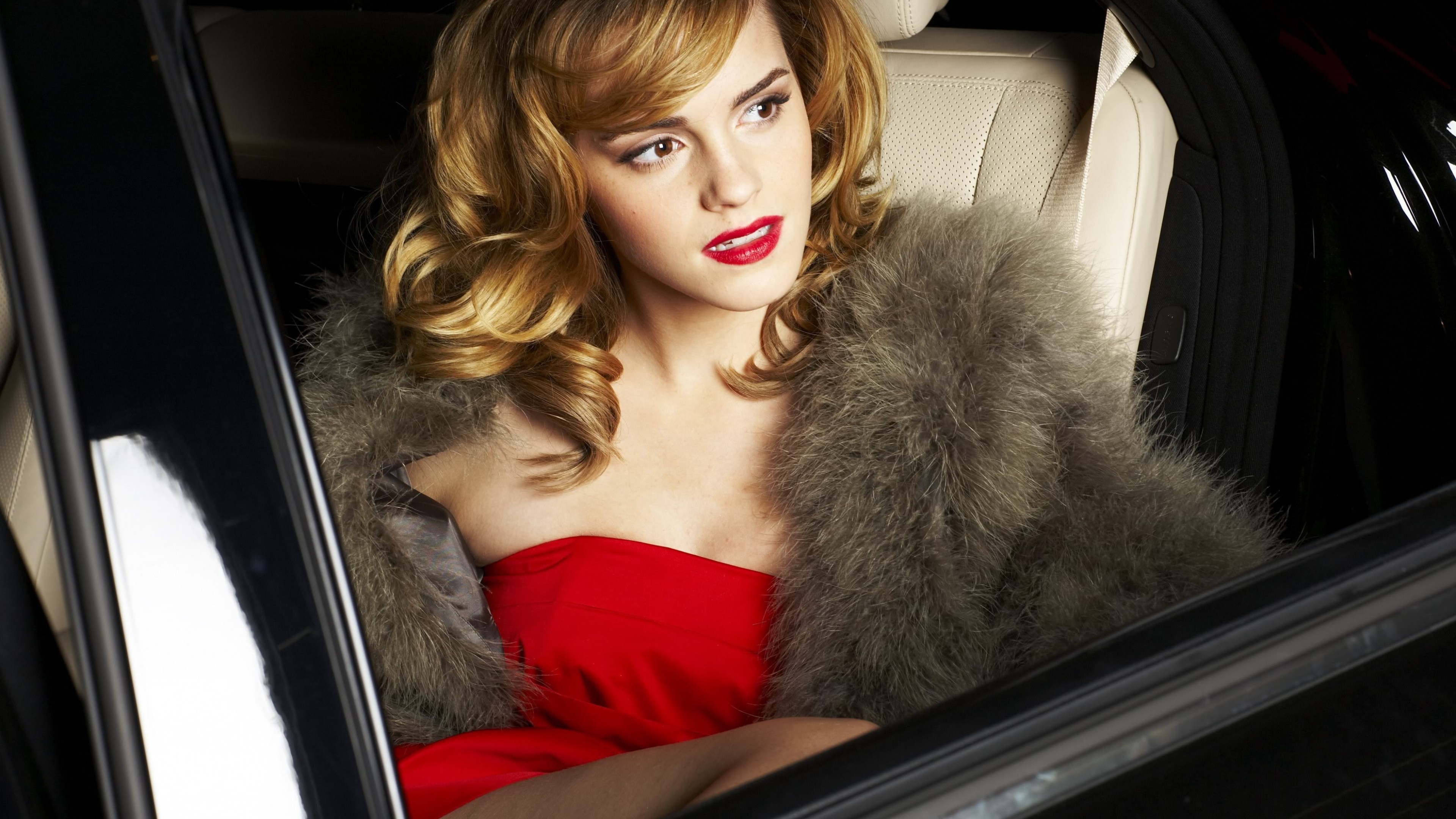 3840x2160 Emma Watson Blonde Red Dress 4k Wallpaper Hd
