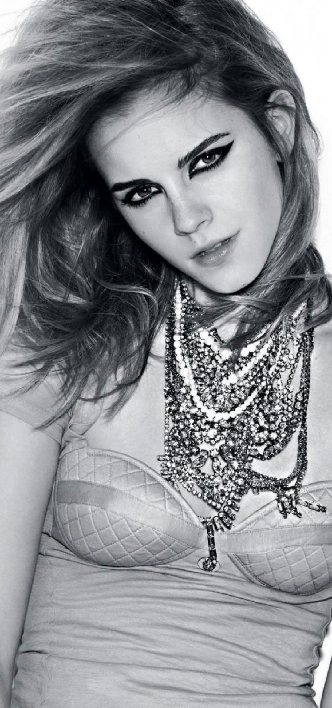 X Emma Watson Cleavage Hot Pic X Resolution Wallpaper