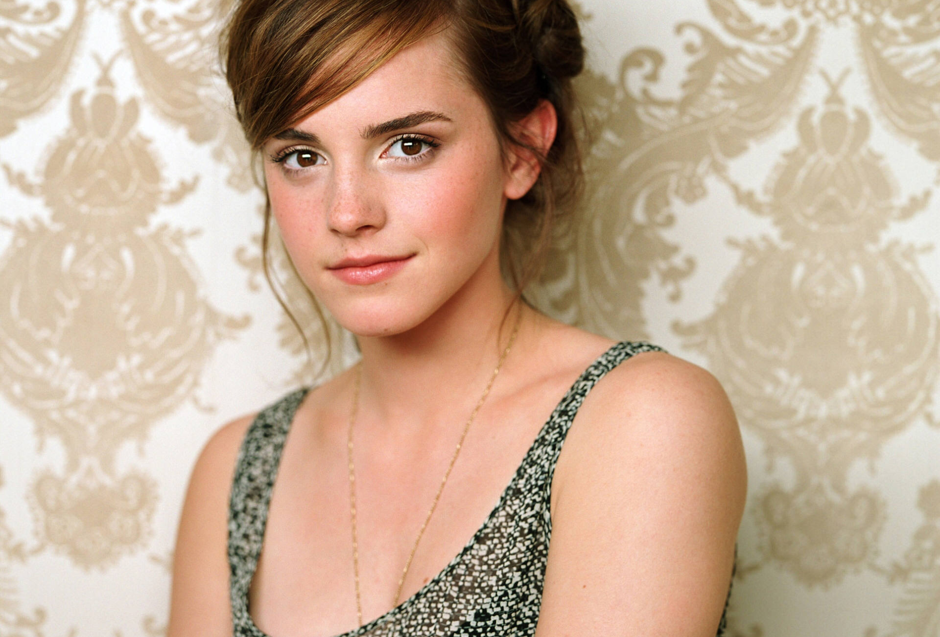 X Emma Watson Hot Cleavage X Resolution Wallpaper Hd