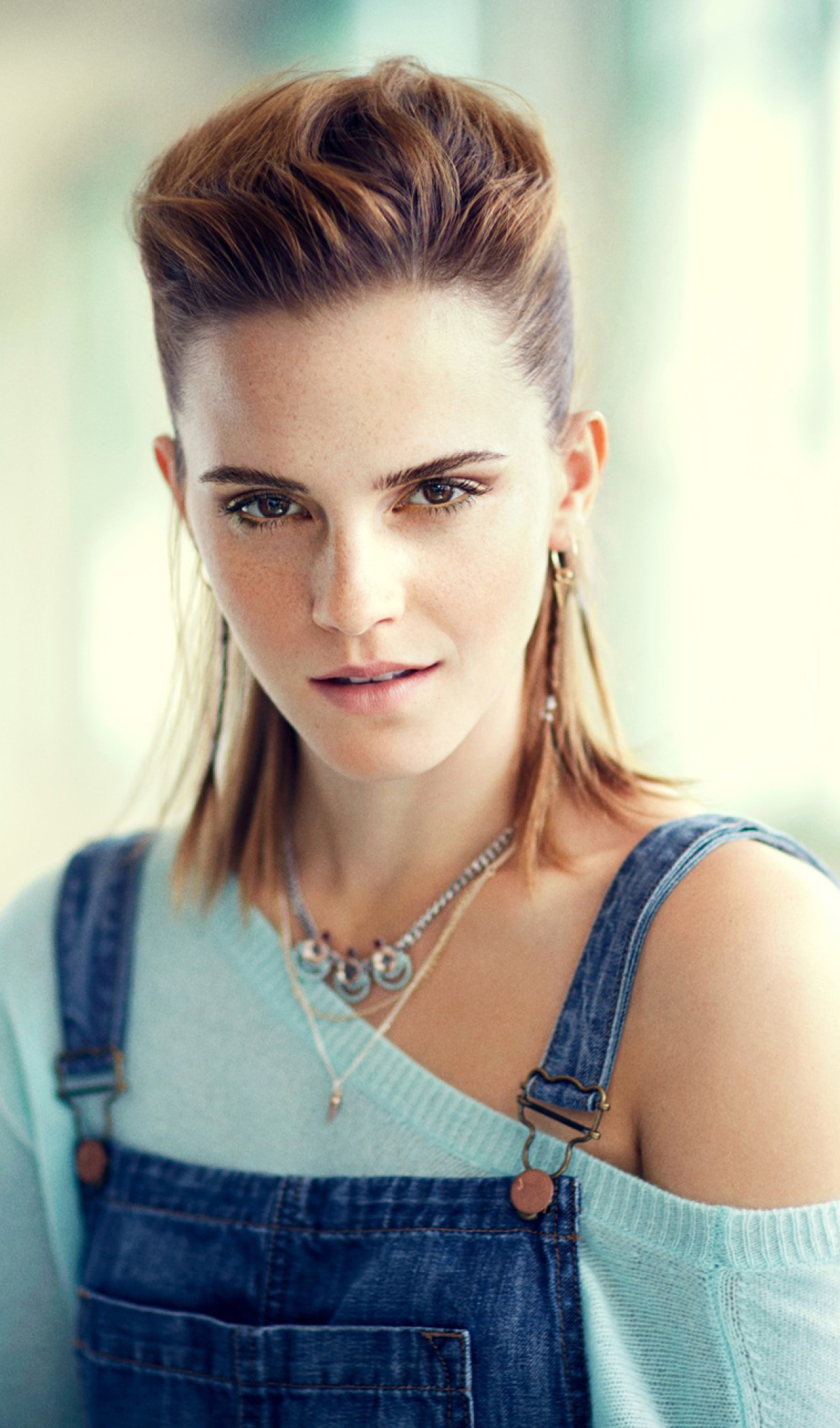 1200x2040 Emma Watson Looking At Viewer 1200x2040 Resolution Wallpaper