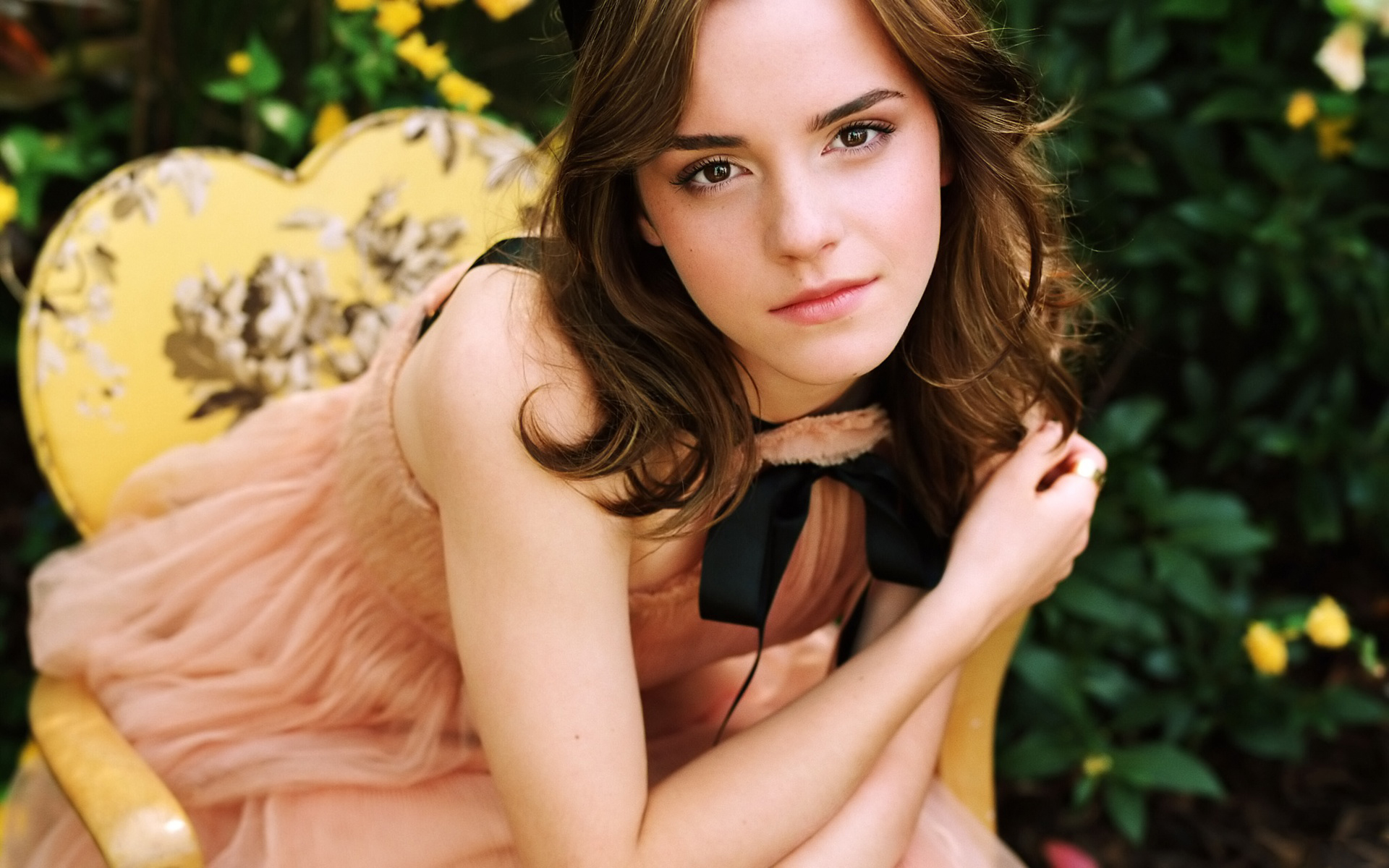 1920x10802019410 Emma Watson Pink Dress 1920x10802019410 Resolution