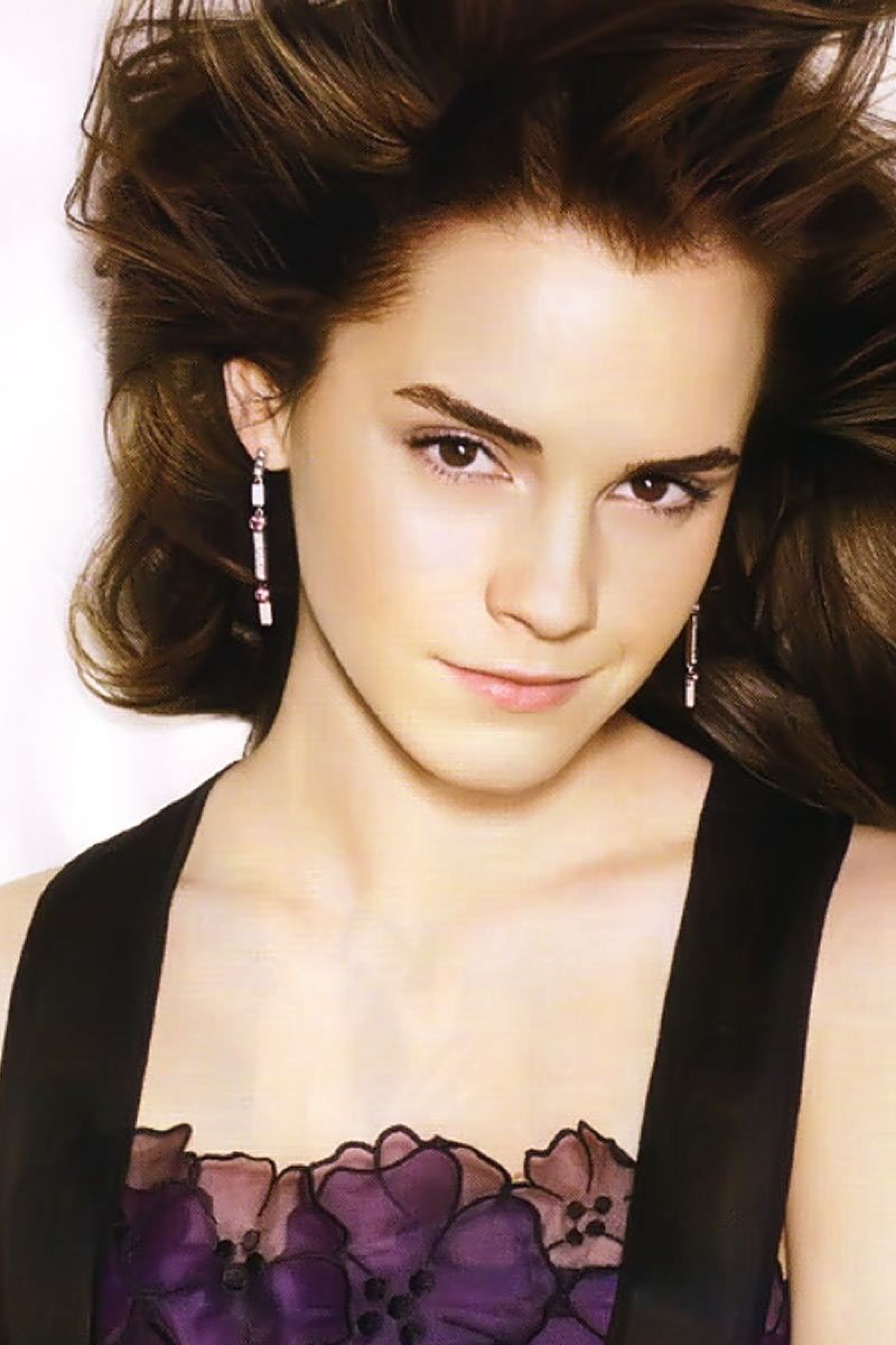 2000x3000 Resolution Emma Watson Sexy Seen 2000x3000 Resolution Wallpaper Wallpapers Den 