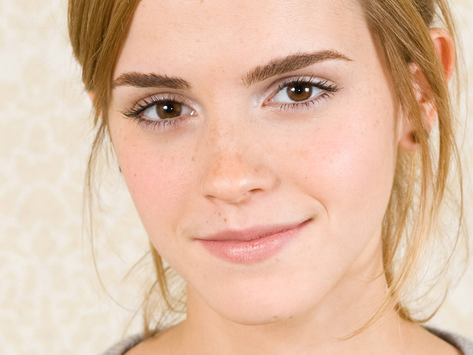 Emma Watson Sexy Smile 2014 Wallpaper Hd Celebrities 4k Wallpapers Images And Background