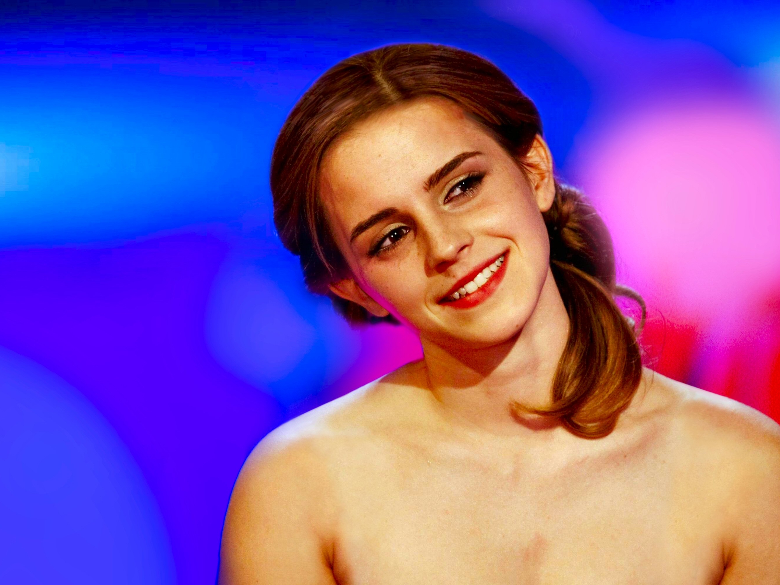Emma Watson Naked Photoshoot