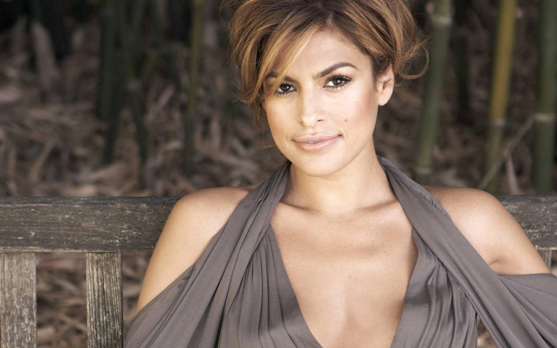Eva Mendes Cute Image Wallpaper Hd Celebrities 4k Wallpapers Images And Background