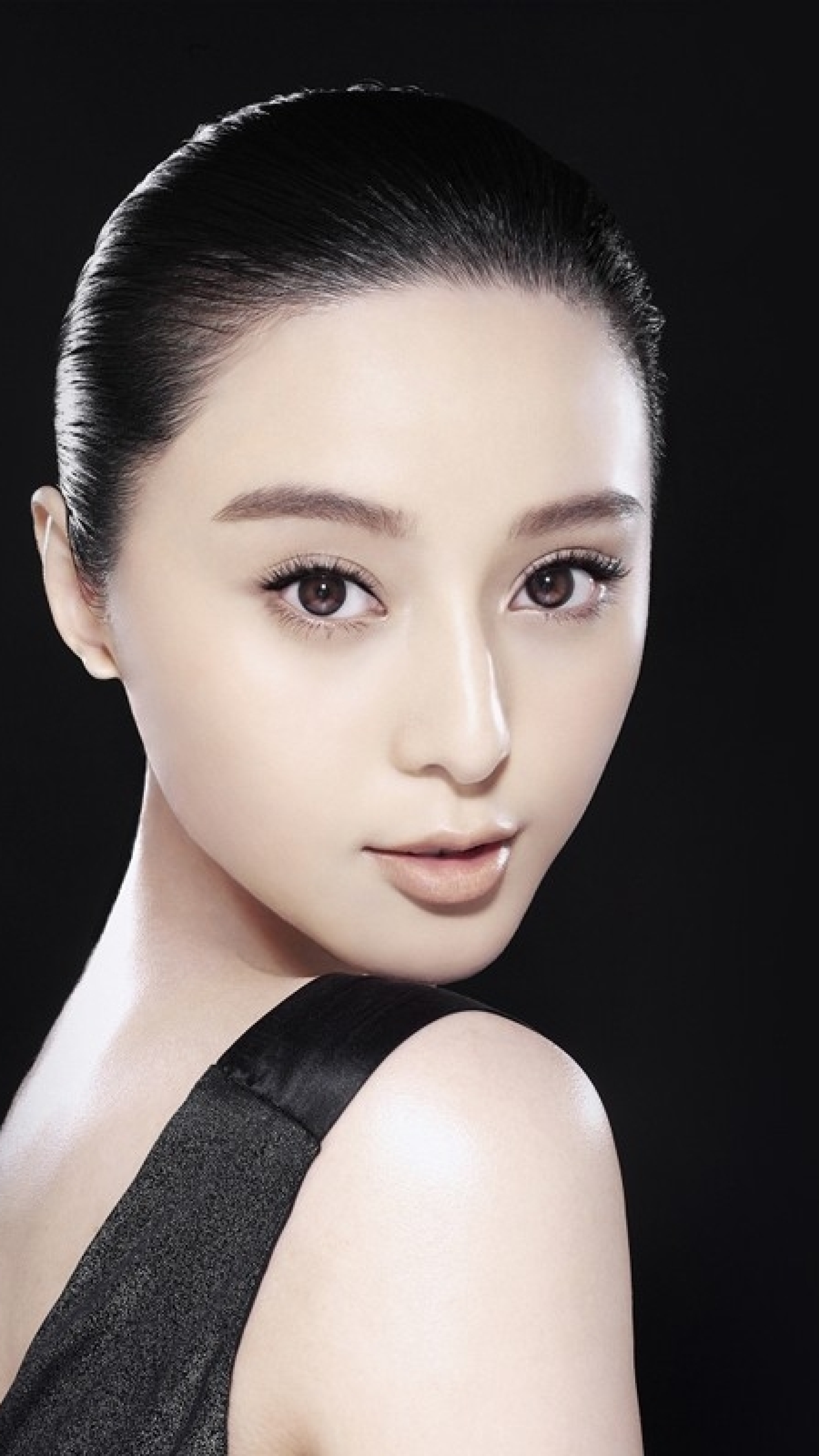 2160x3840 Fan Bingbing Hot Images Sony Xperia X,XZ,Z5 Premium Wallpaper