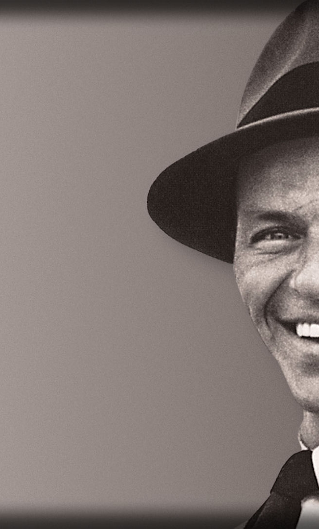 Язык фрэнка синатры. Frank Sinatra. Фрэнк Синатра улыбается. Frank Sinatra улыбка.