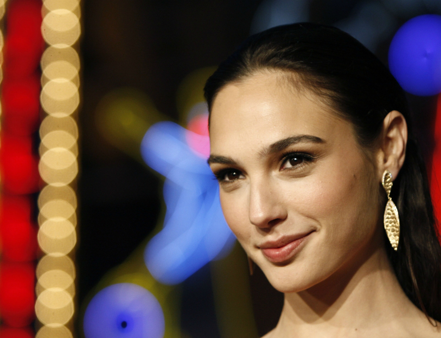 1452x1112 Gal Gadot Actress Face 1452x1112 Resolution Wallpaper Hd Celebrities 4k Wallpapers 0803