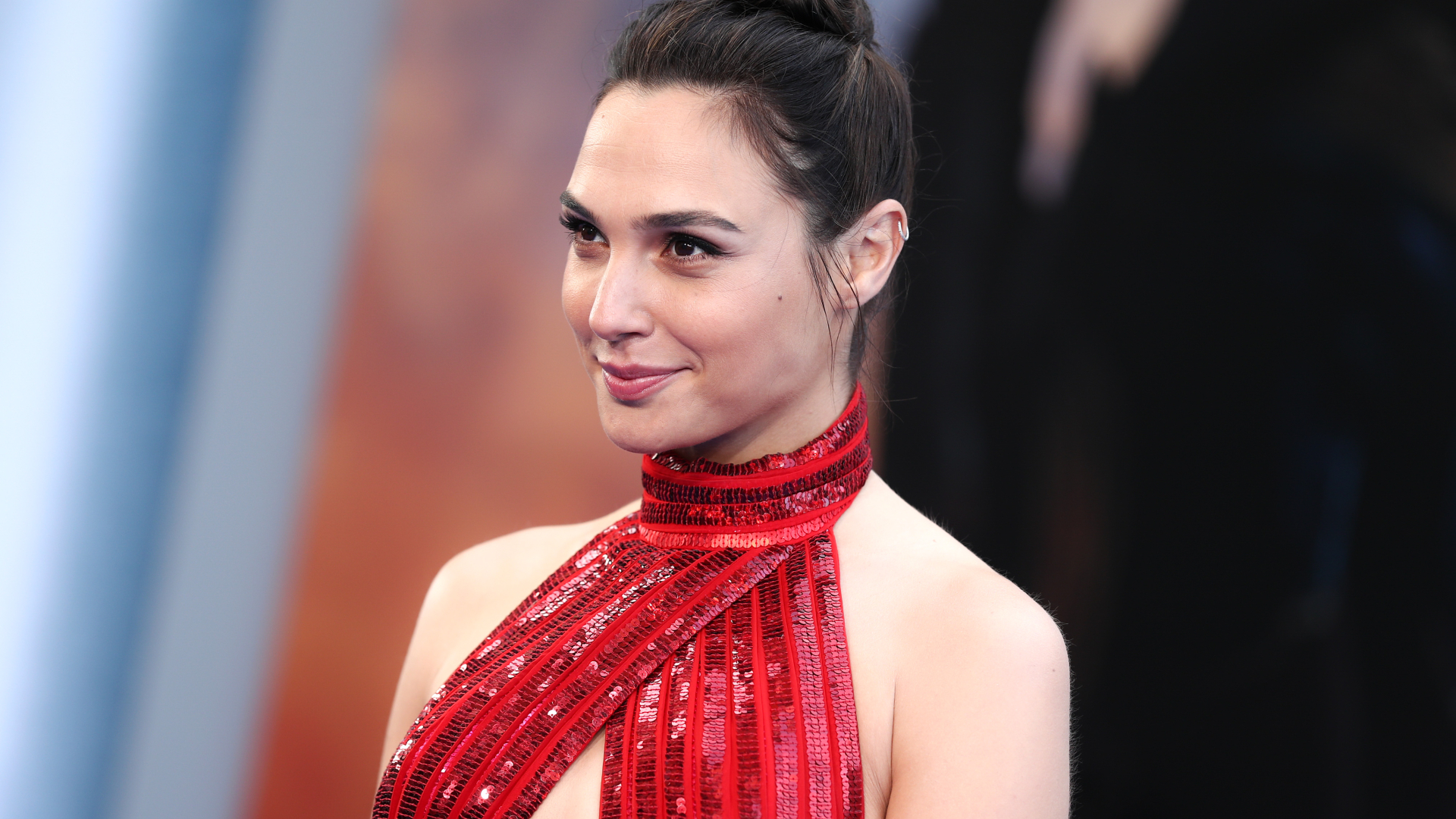 1920x1080 Gal Gadot In Red 2017 1080P Laptop Full HD Wallpaper, HD  Celebrities 4K Wallpapers, Images, Photos and Background - Wallpapers Den